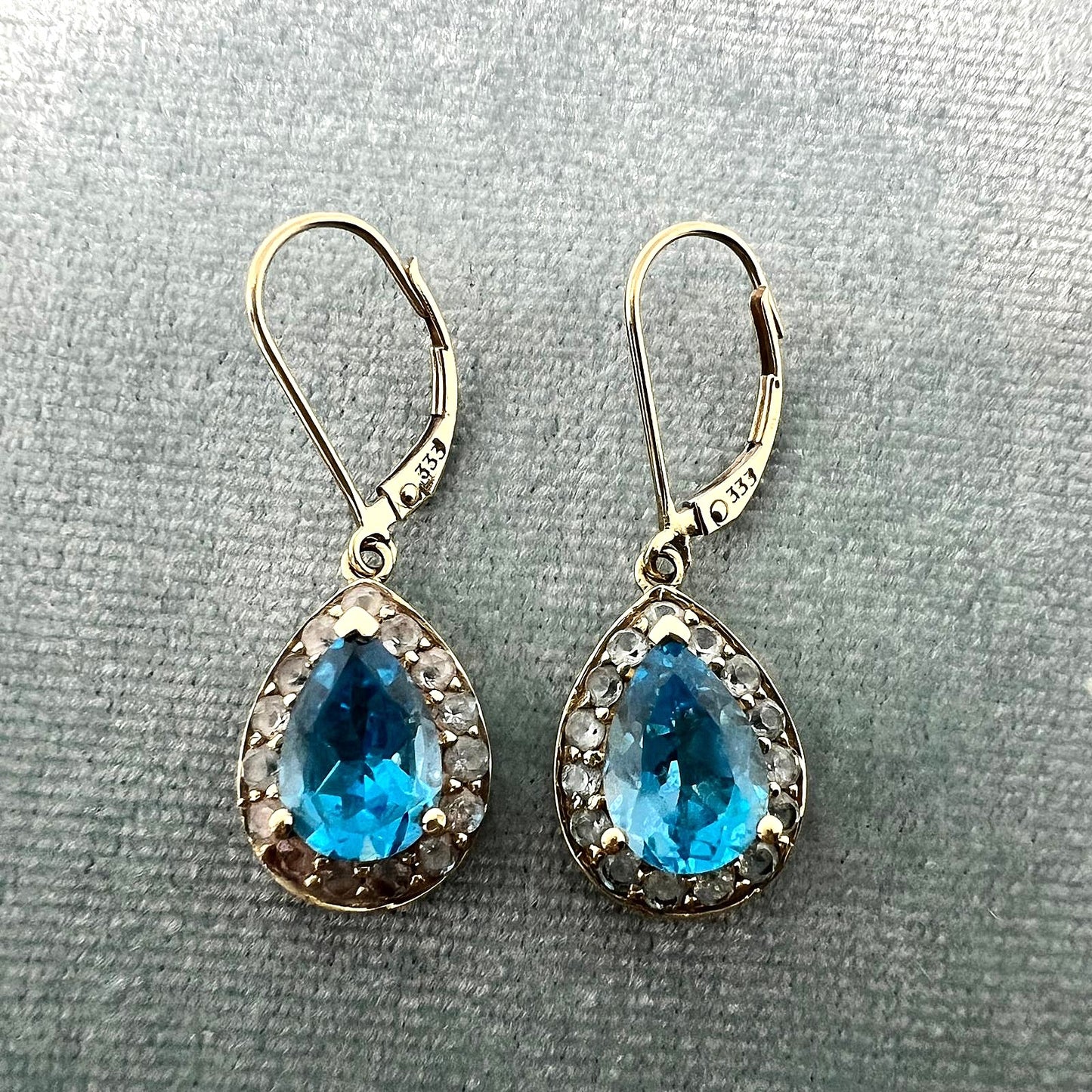 Ohrringe mit großen Topaz