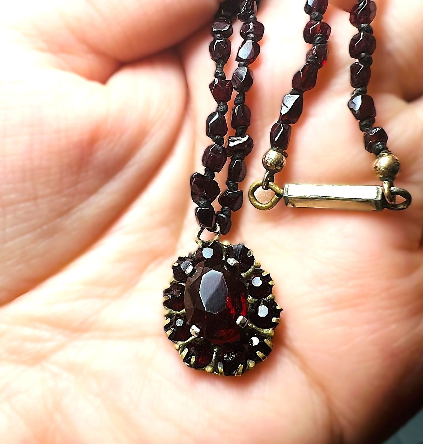 Antike Biedermeier Granat Kette