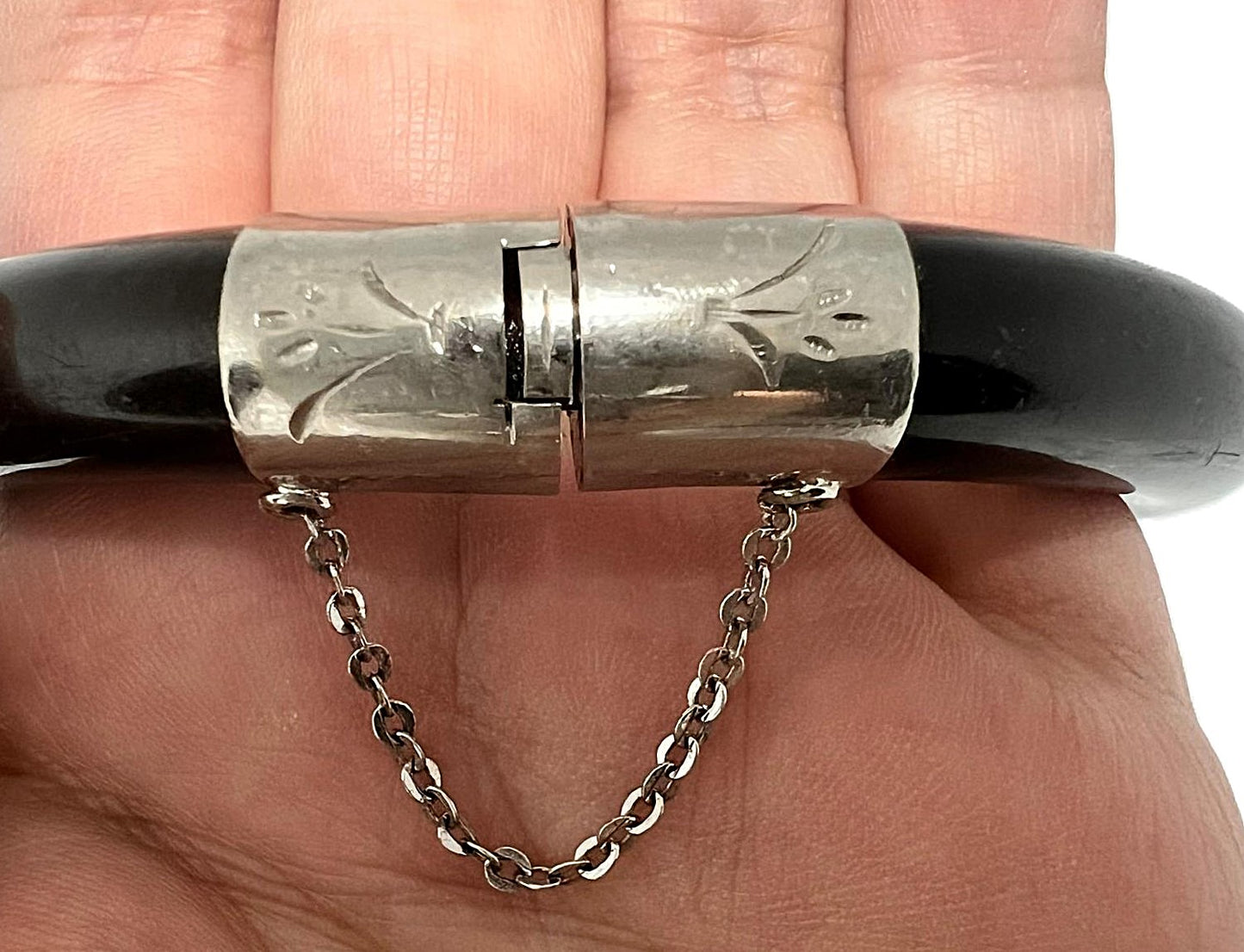 Vintage schwarzer Jade-Armreif