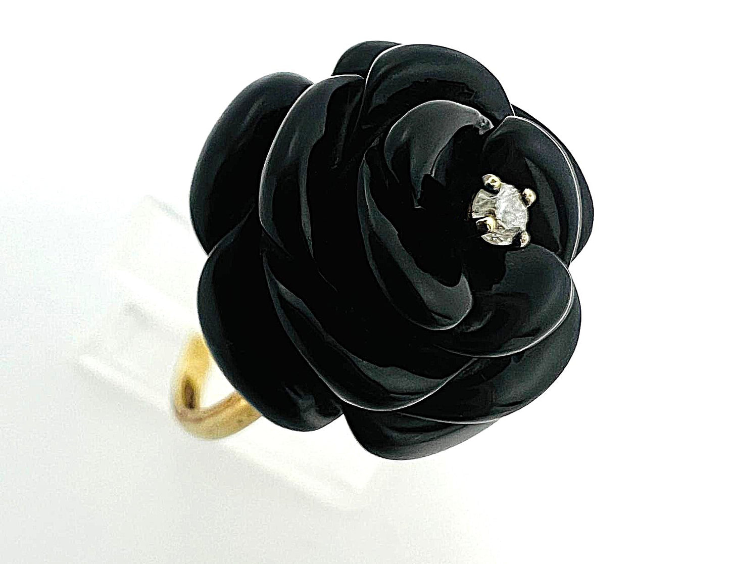 Ring aus 333er Gold mit Onyx-Rose