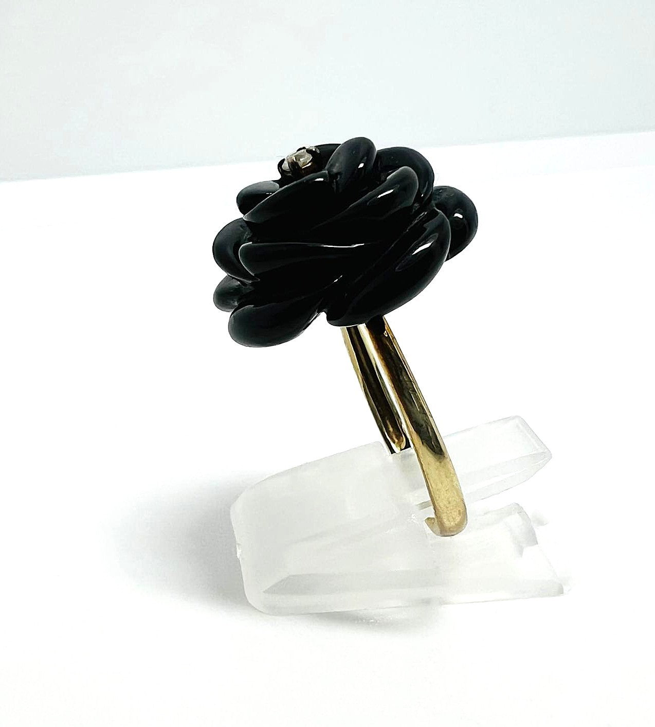 Ring aus 333er Gold mit Onyx-Rose