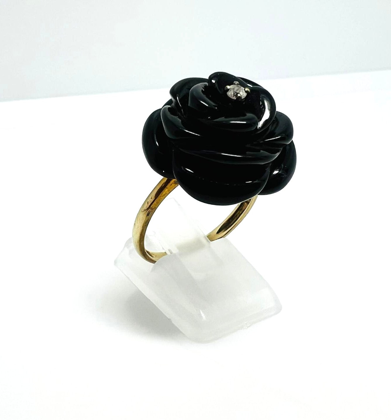 Ring aus 333er Gold mit Onyx-Rose