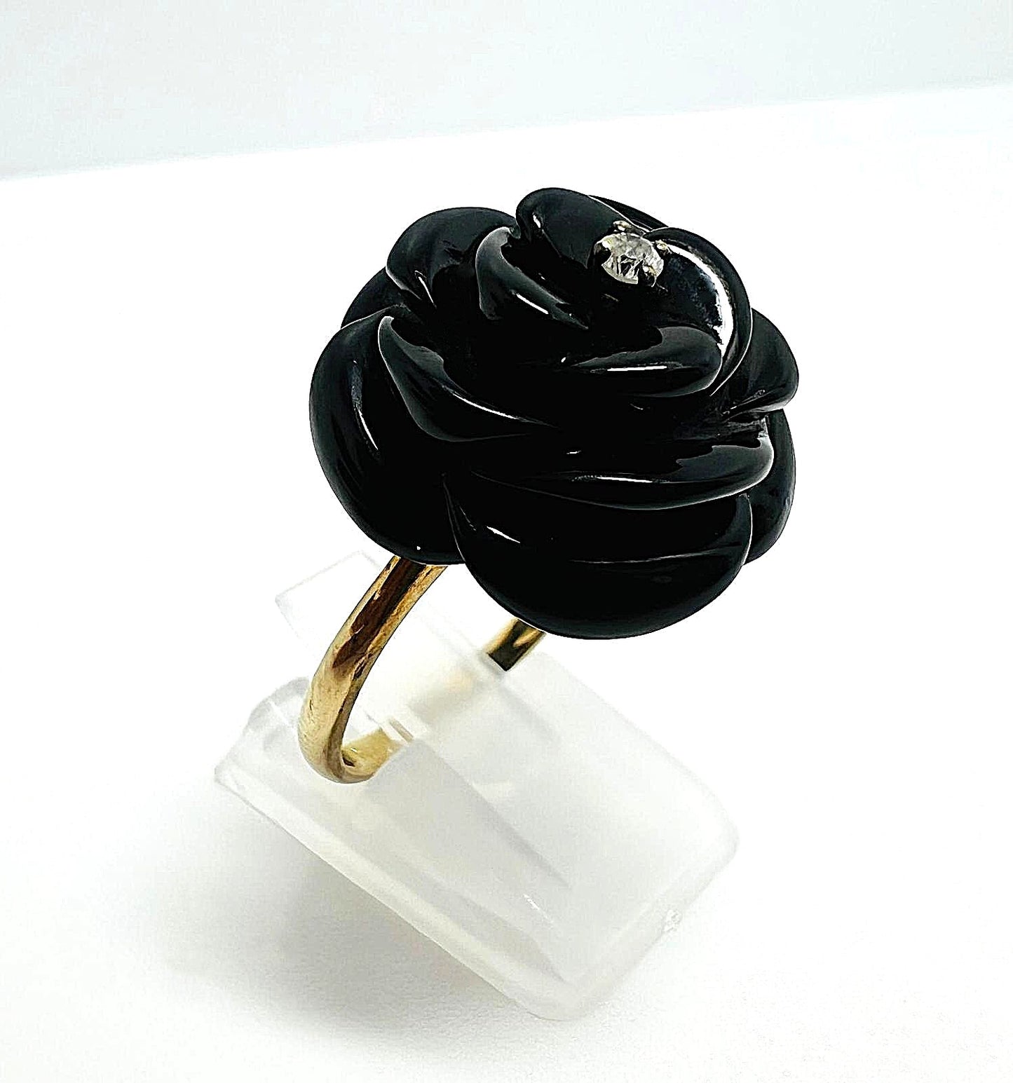 Ring aus 333er Gold mit Onyx-Rose