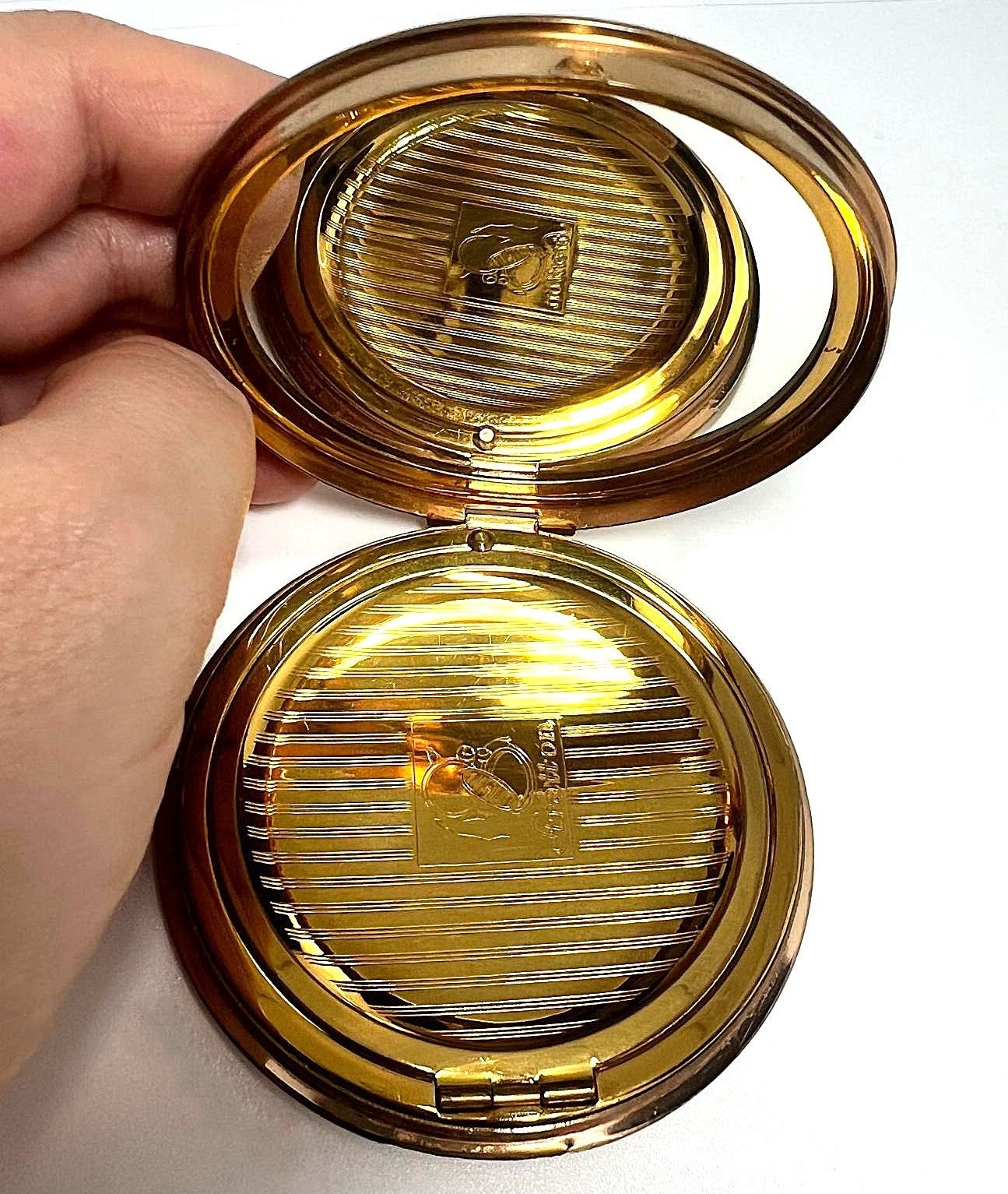 Vintage Stratton Puderdose