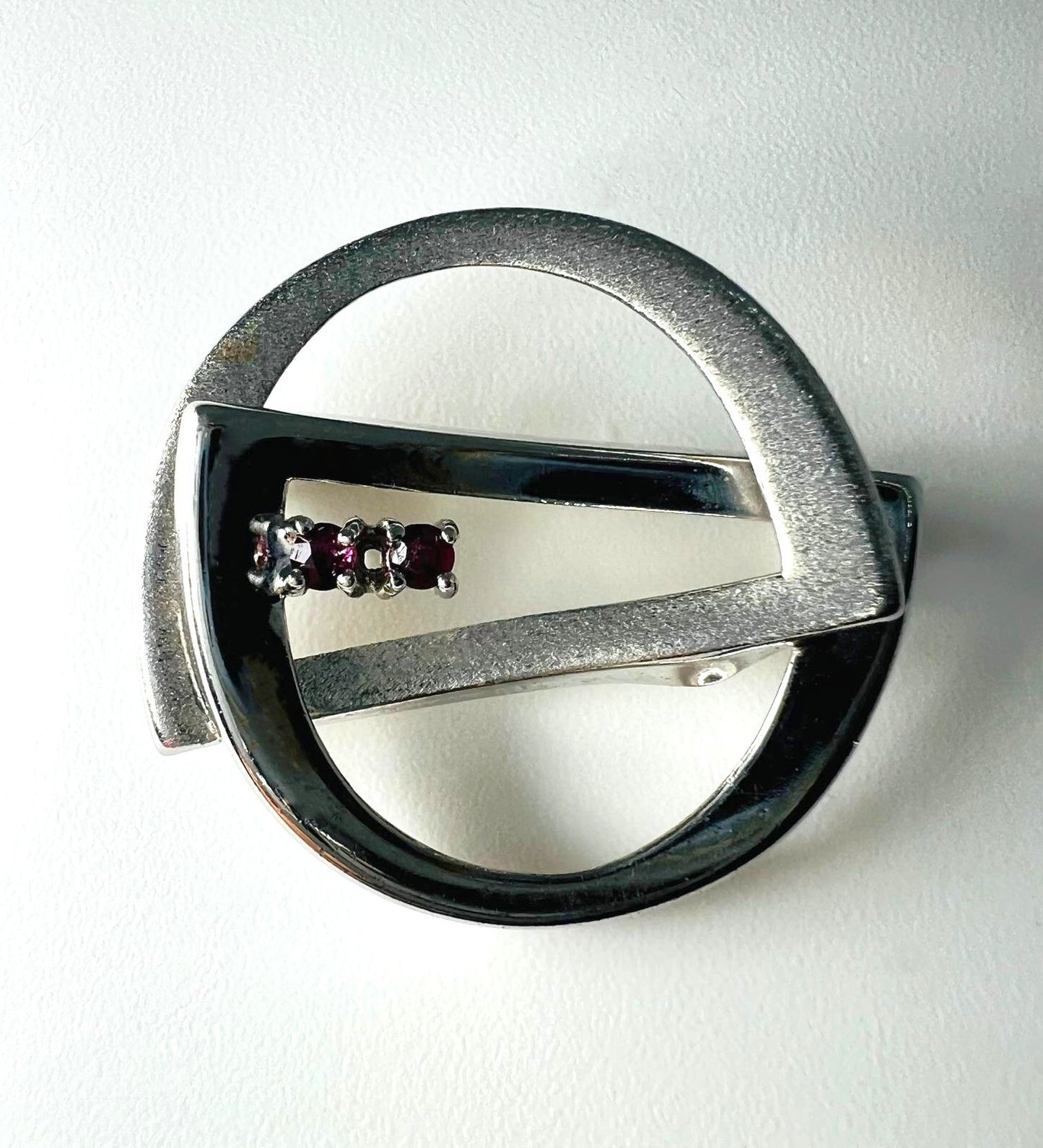 Vintage 925er Silber Brosche mit Rubinen