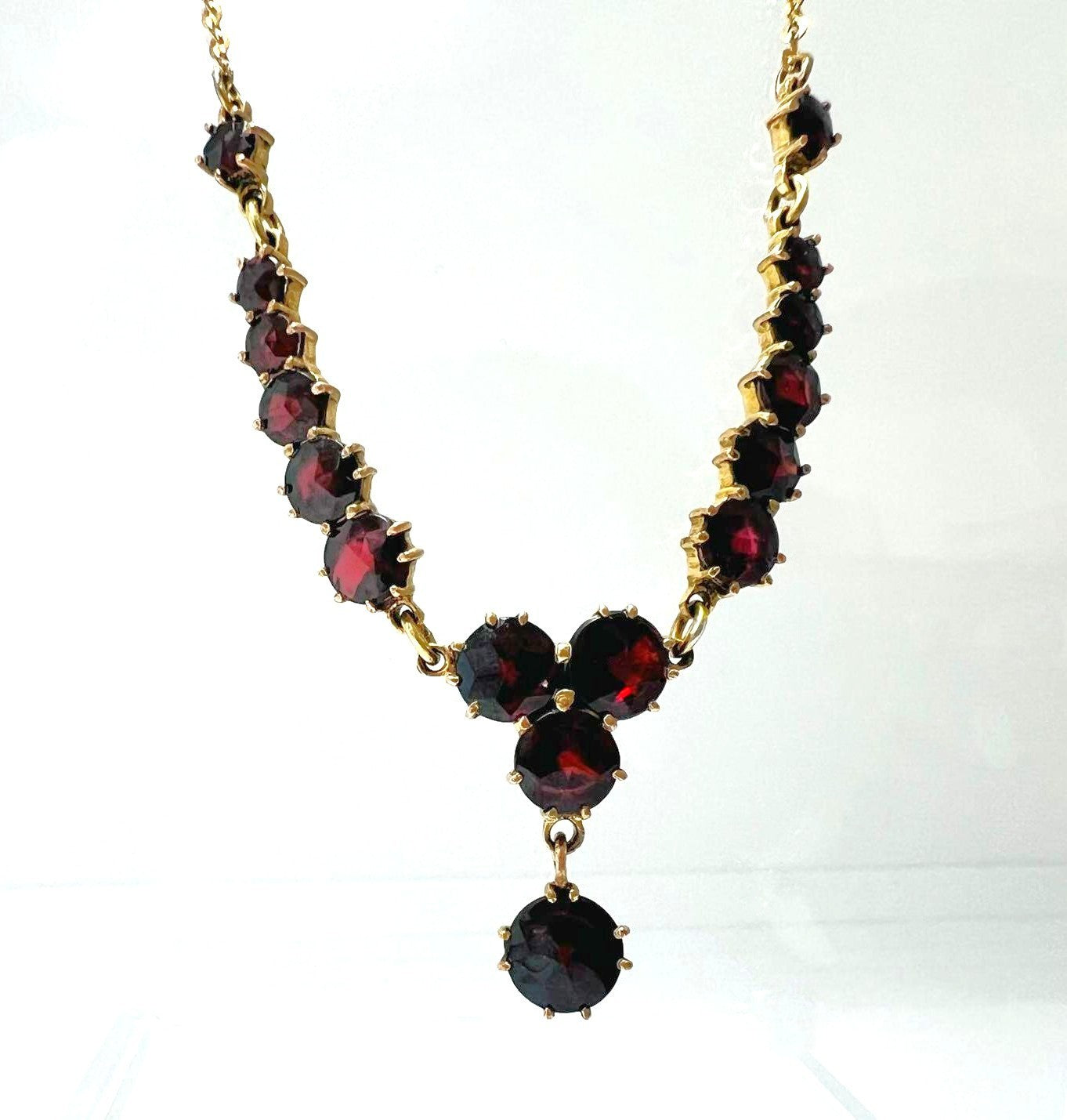 Antikes Granat Collier
