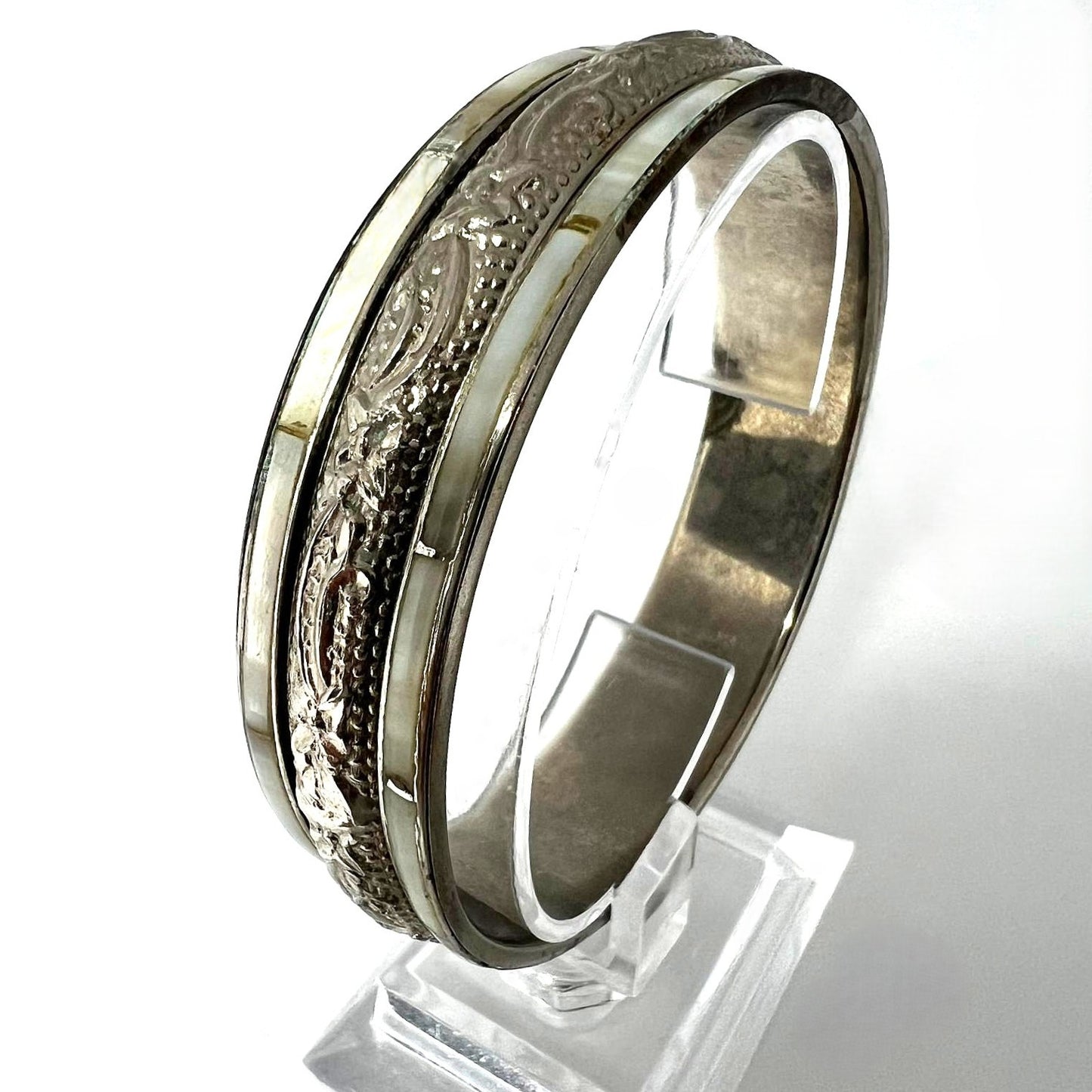 Antiker Perlmutt-Armreif