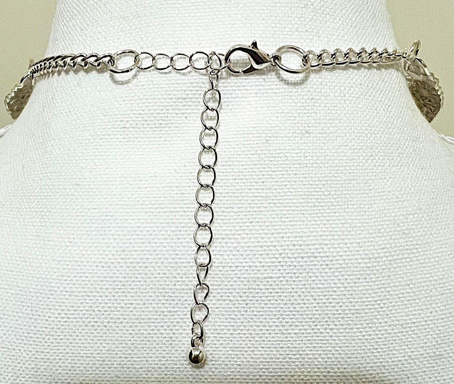 Silberfarbener Statement Halsreif