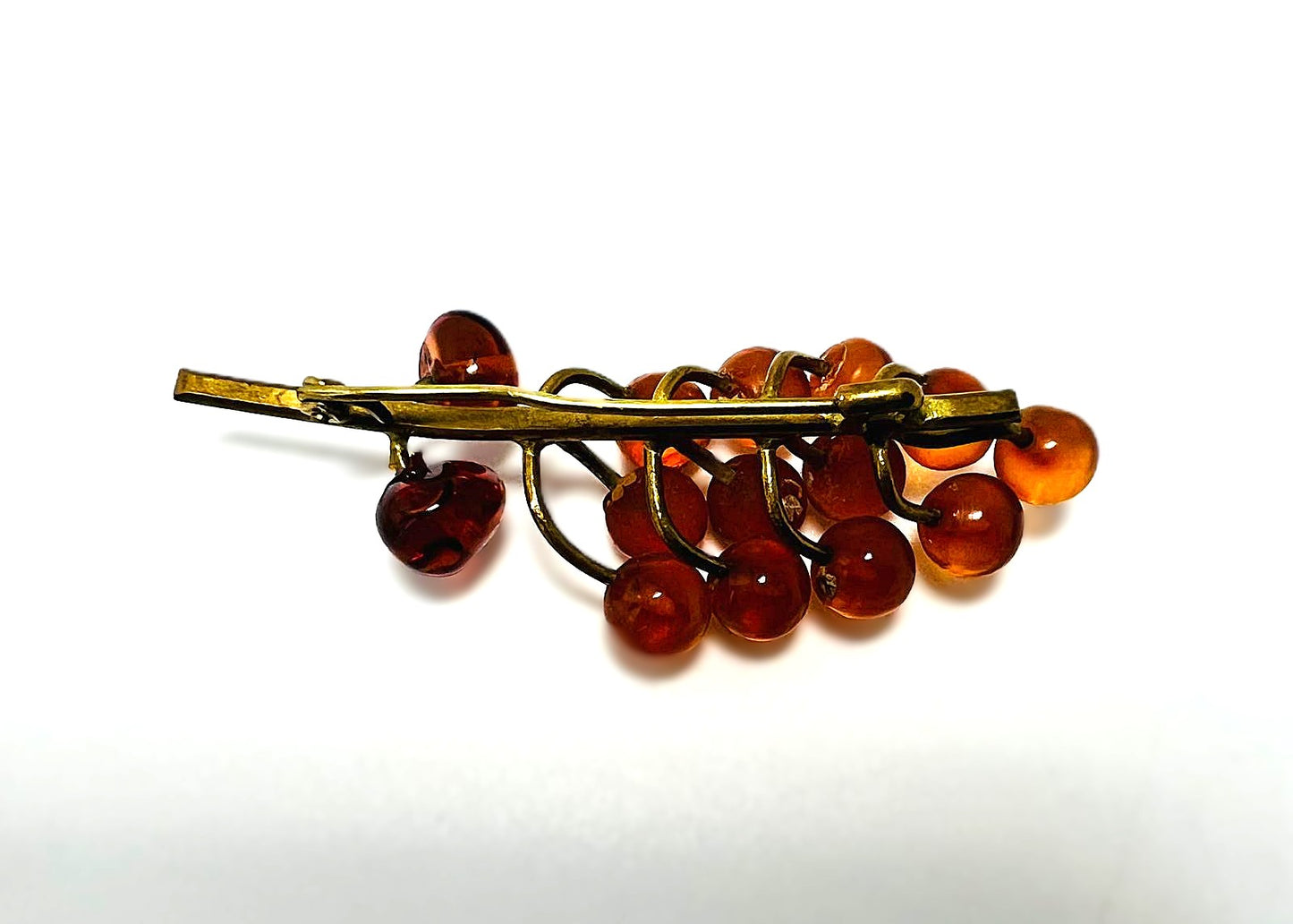 Vintage Bernstein Trauben Brosche