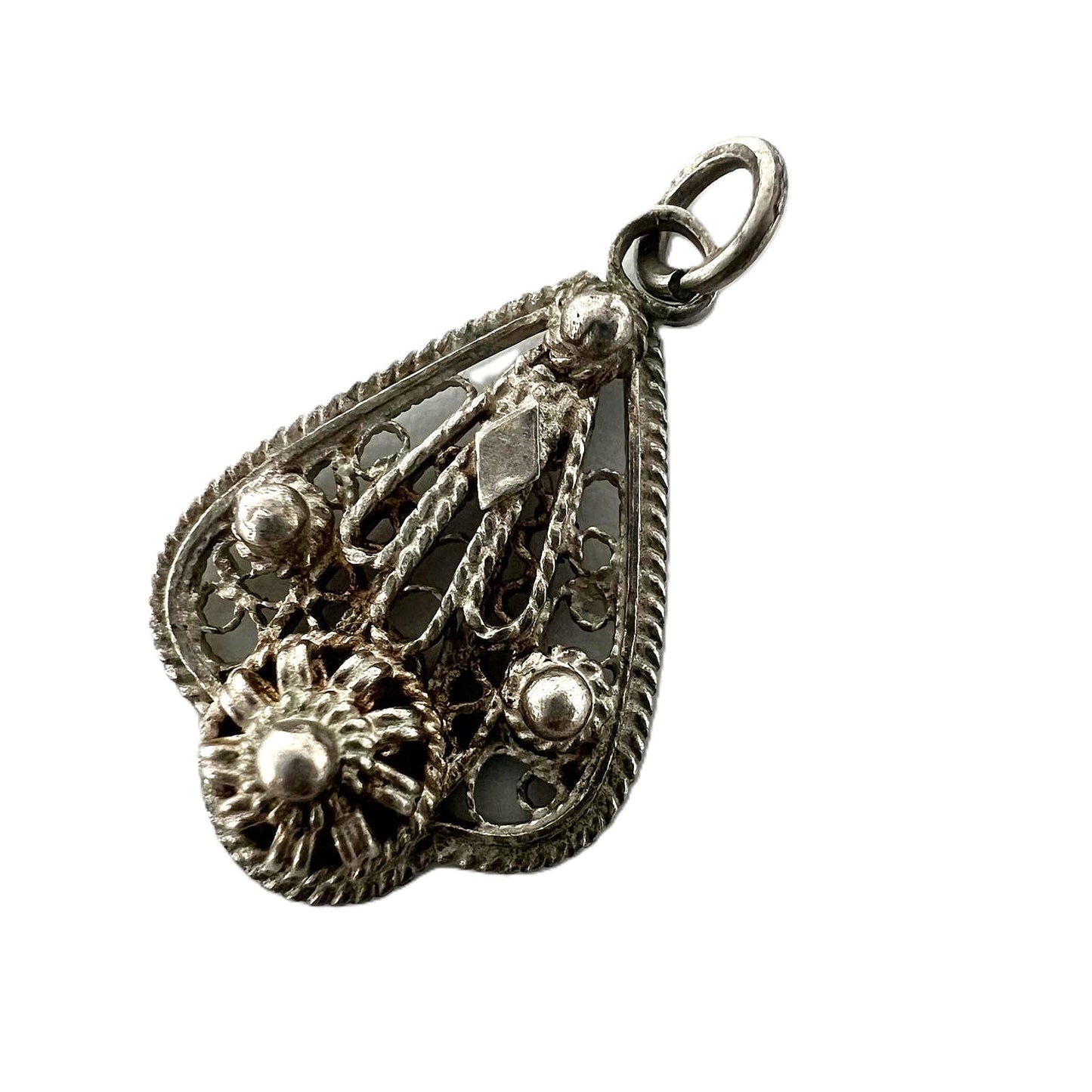 Filigraner Art-Déco-Silberanhänger