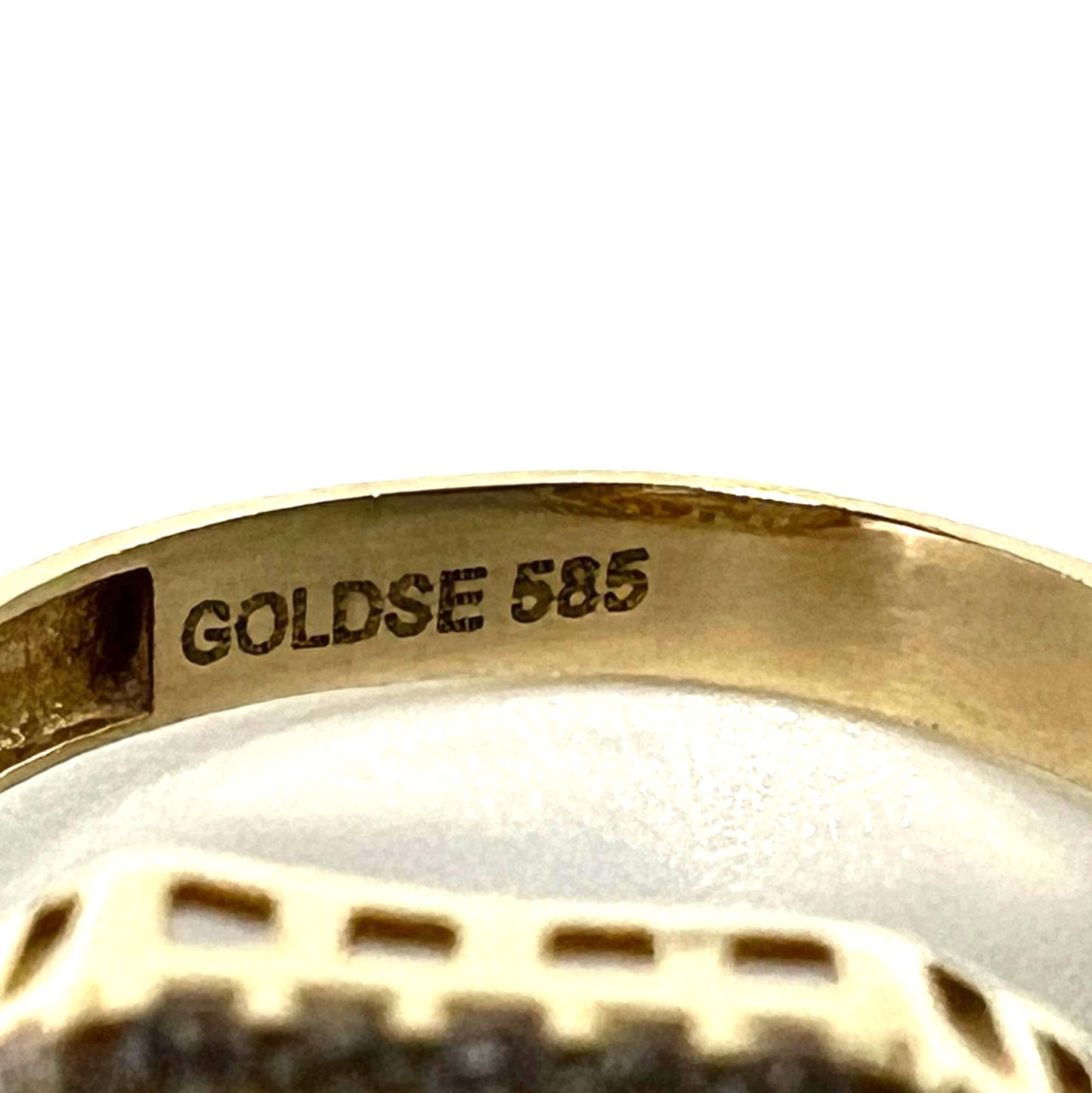 585 Gold Vintage Ring