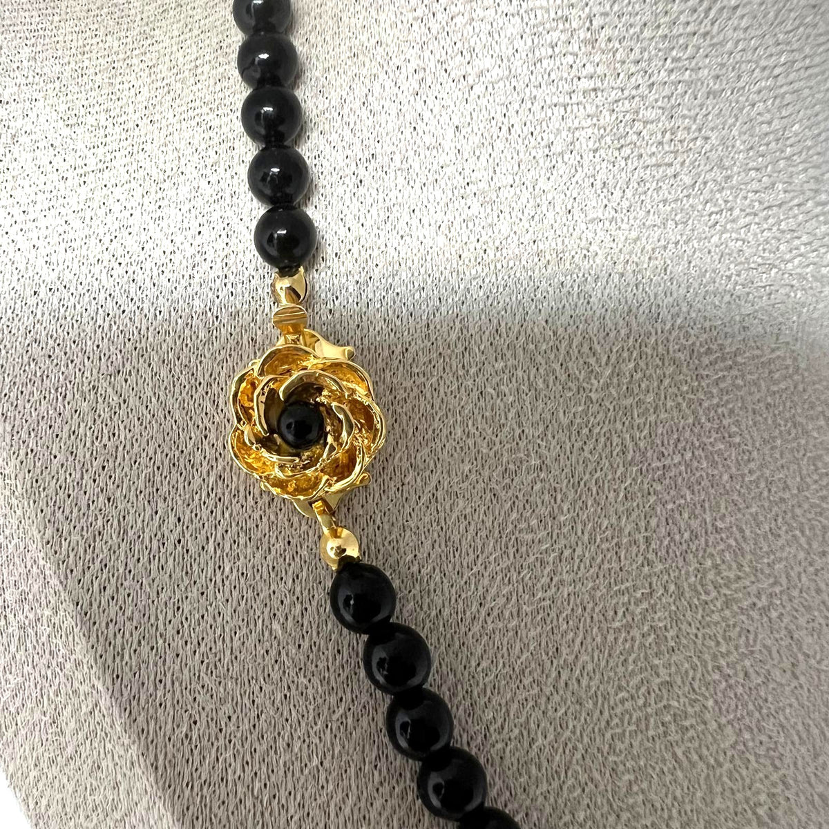 Antipatharia Black Coral Collier