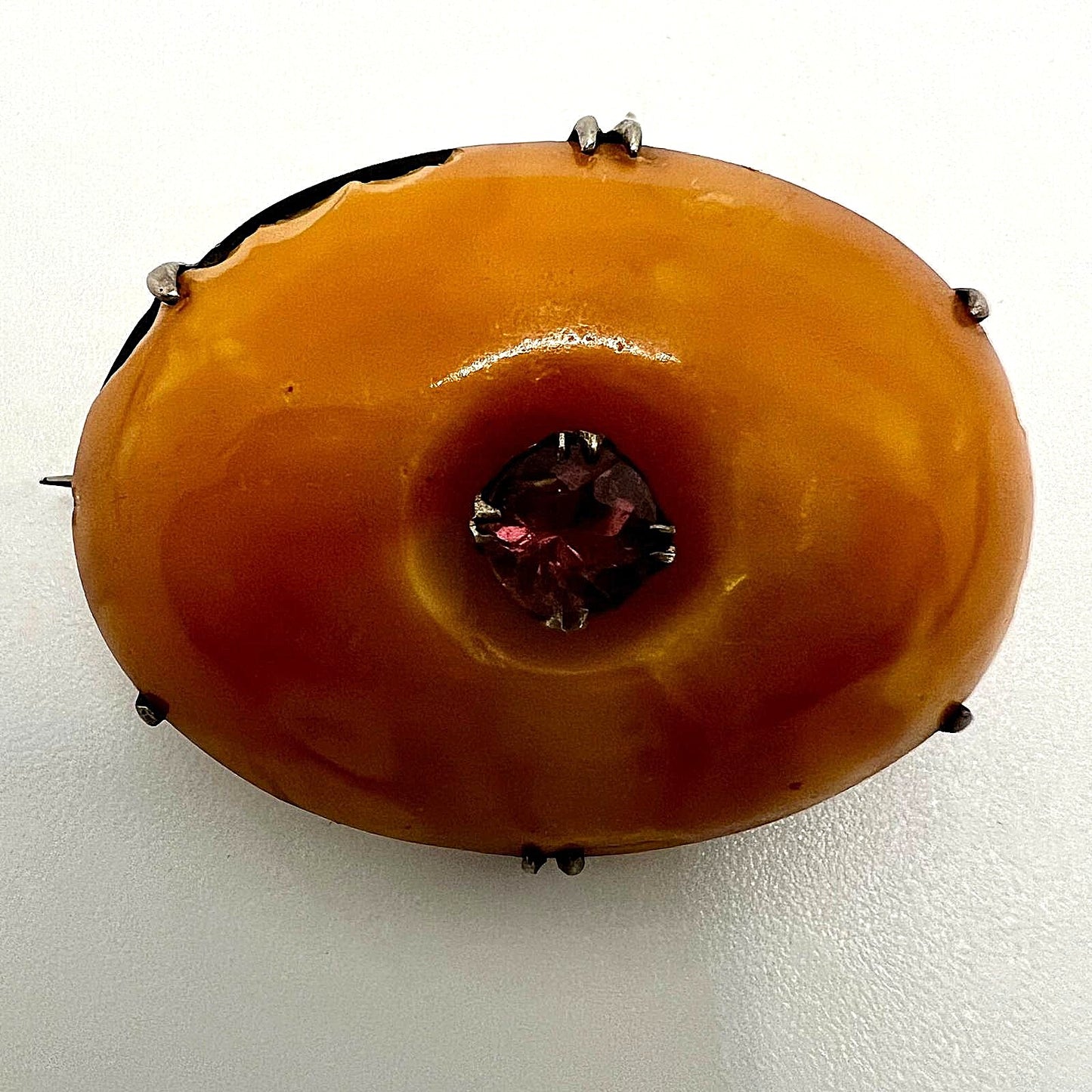 Antike Butterscotch-Brosche