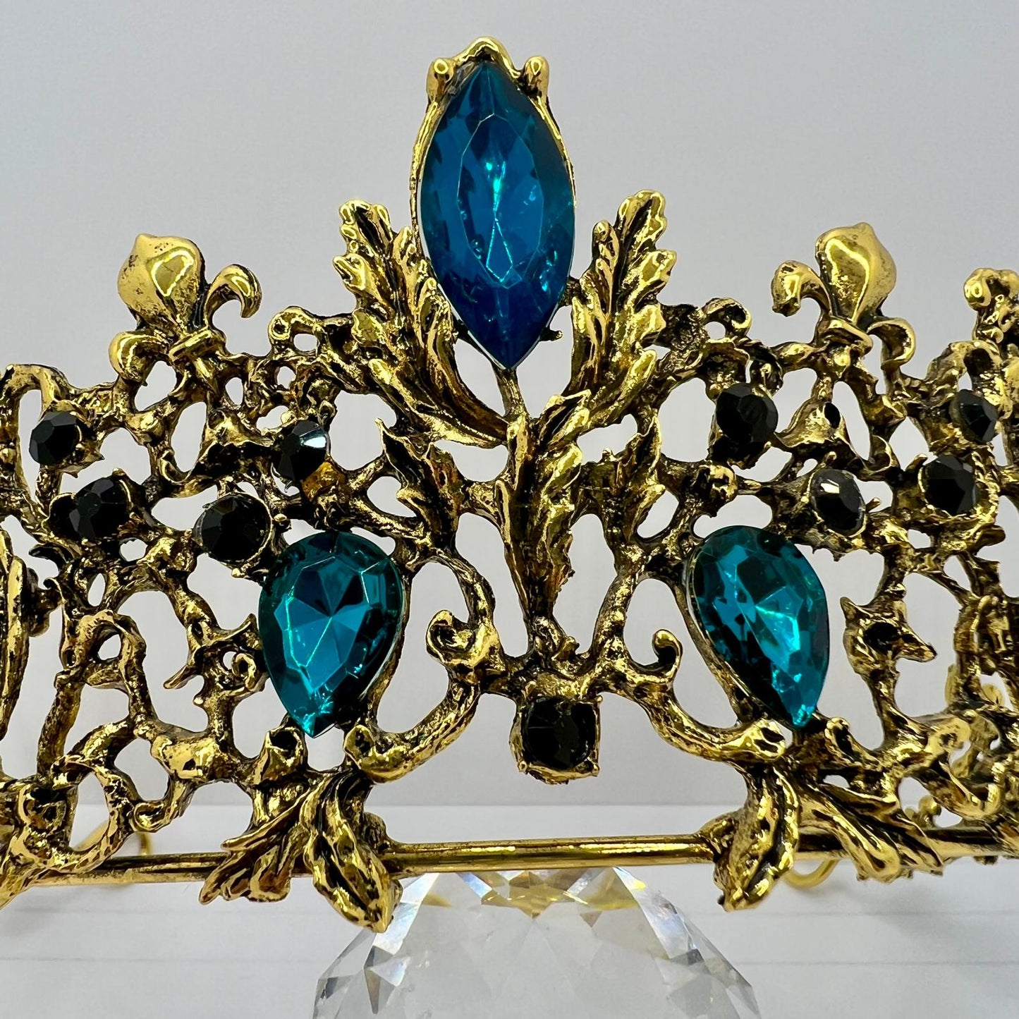 Krone im Barockstil Antik Gold mit Petrol