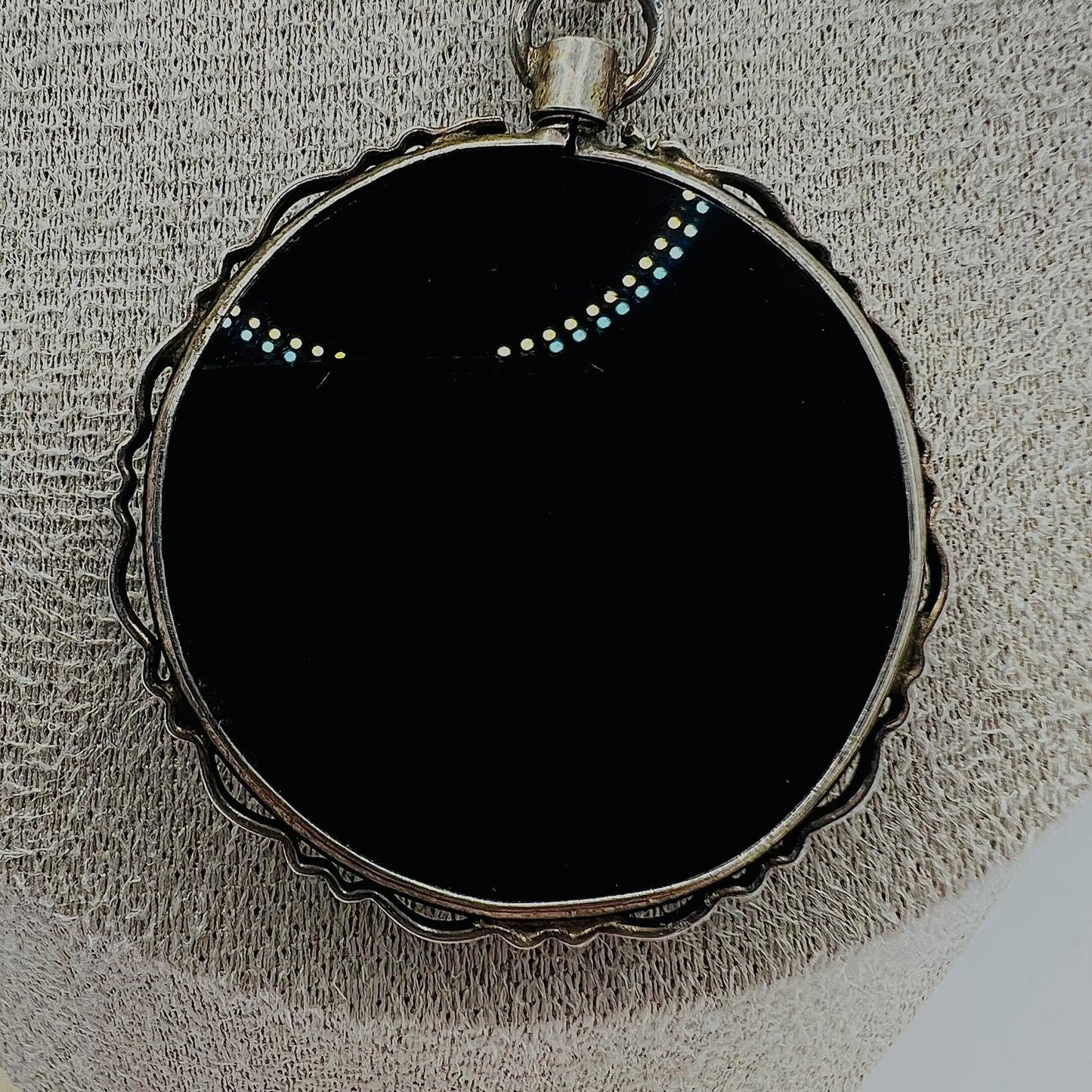 Antiker Art Deco Petit Point Stickerei Anhänger