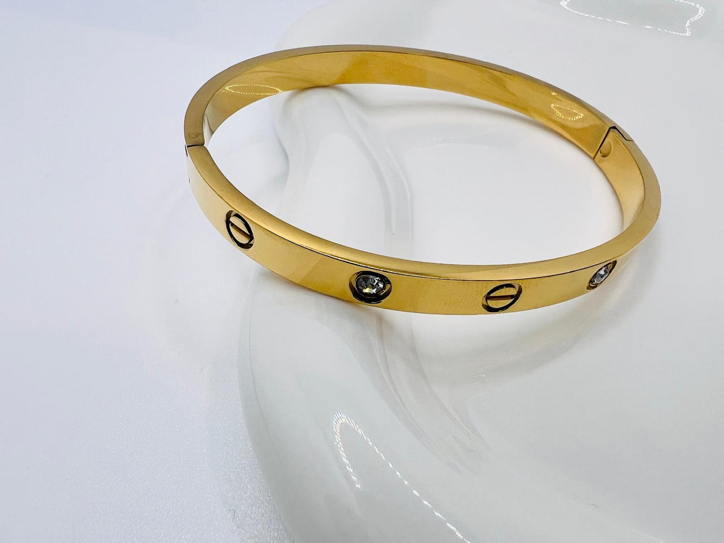 Armreif aus Edelstahl mit Cat Eye