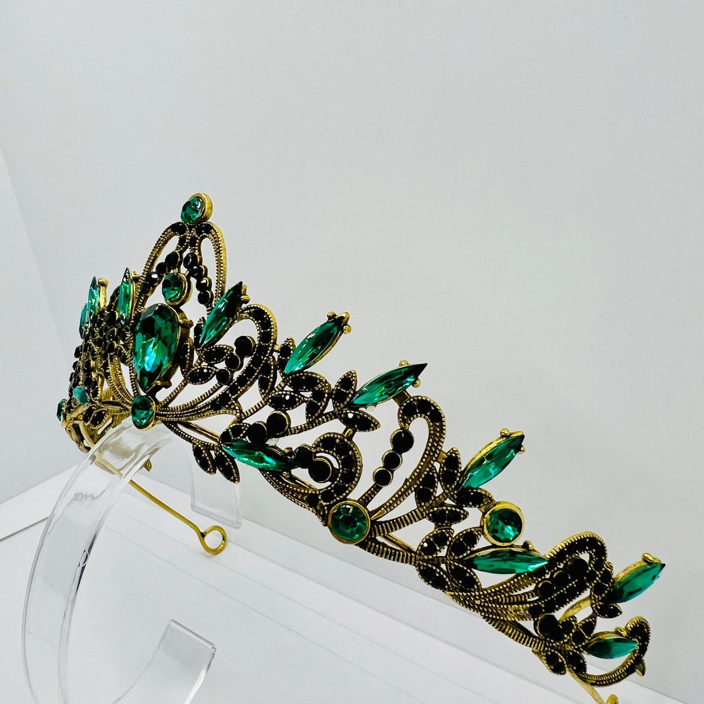 Baroque style tiara crown in gold – rhinestones in green and black – elegant tiara