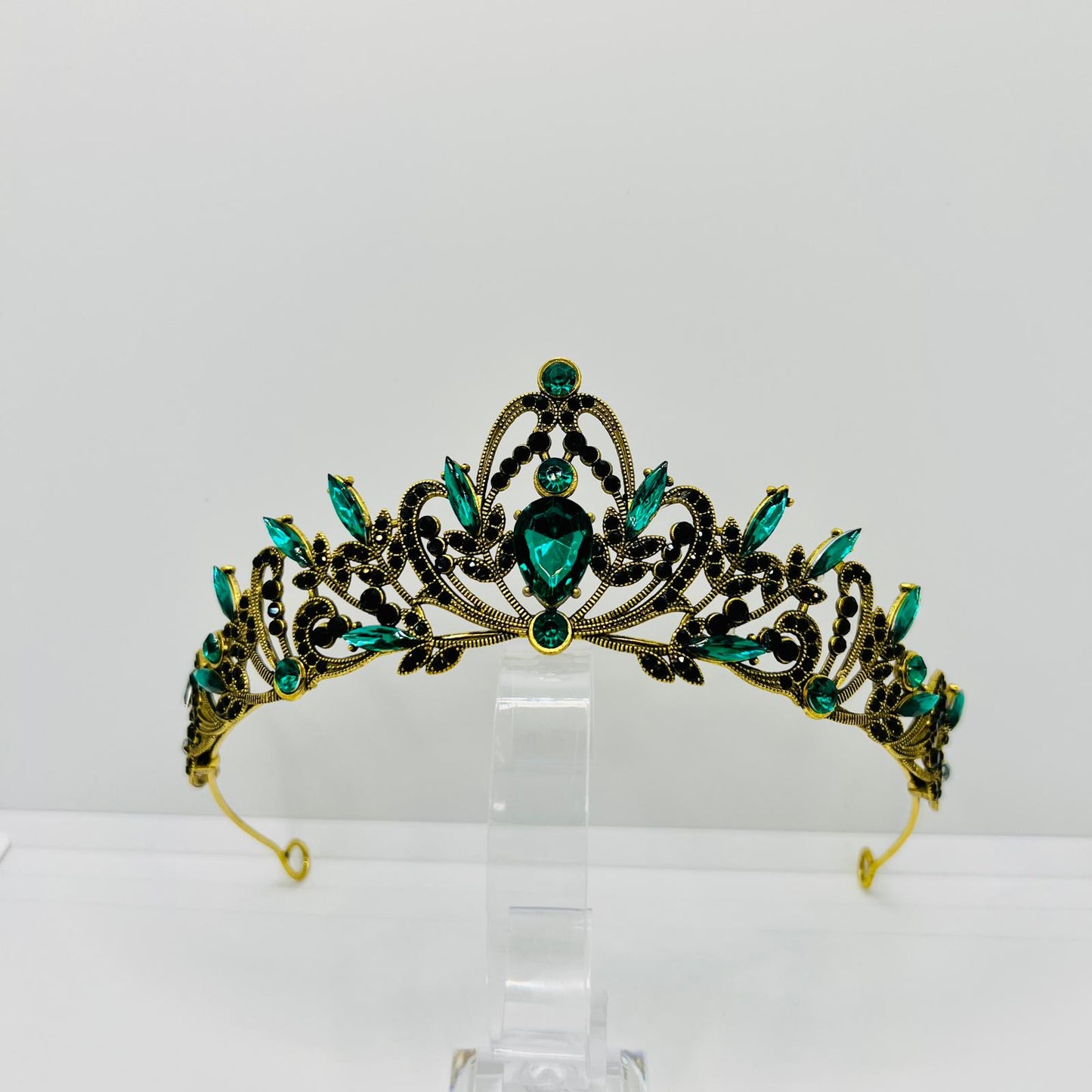 Baroque style tiara crown in gold – rhinestones in green and black – elegant tiara