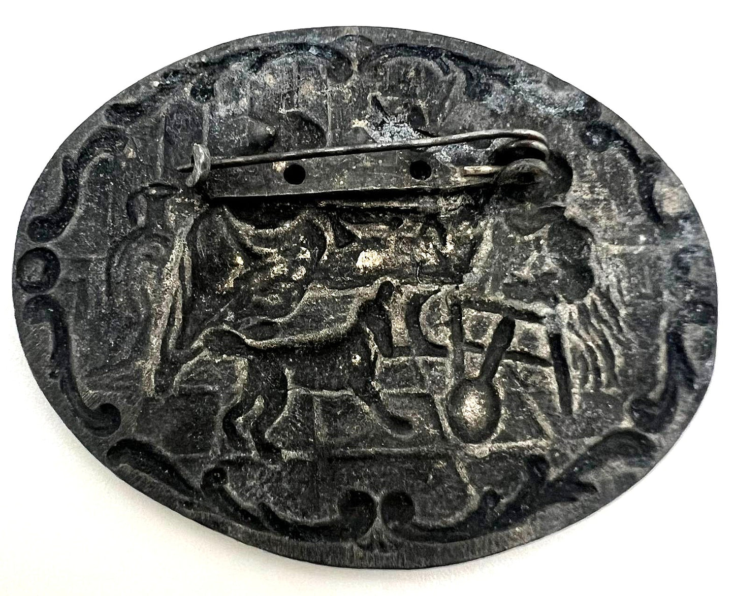 Antike Brosche um 1880 Relief Bruegel