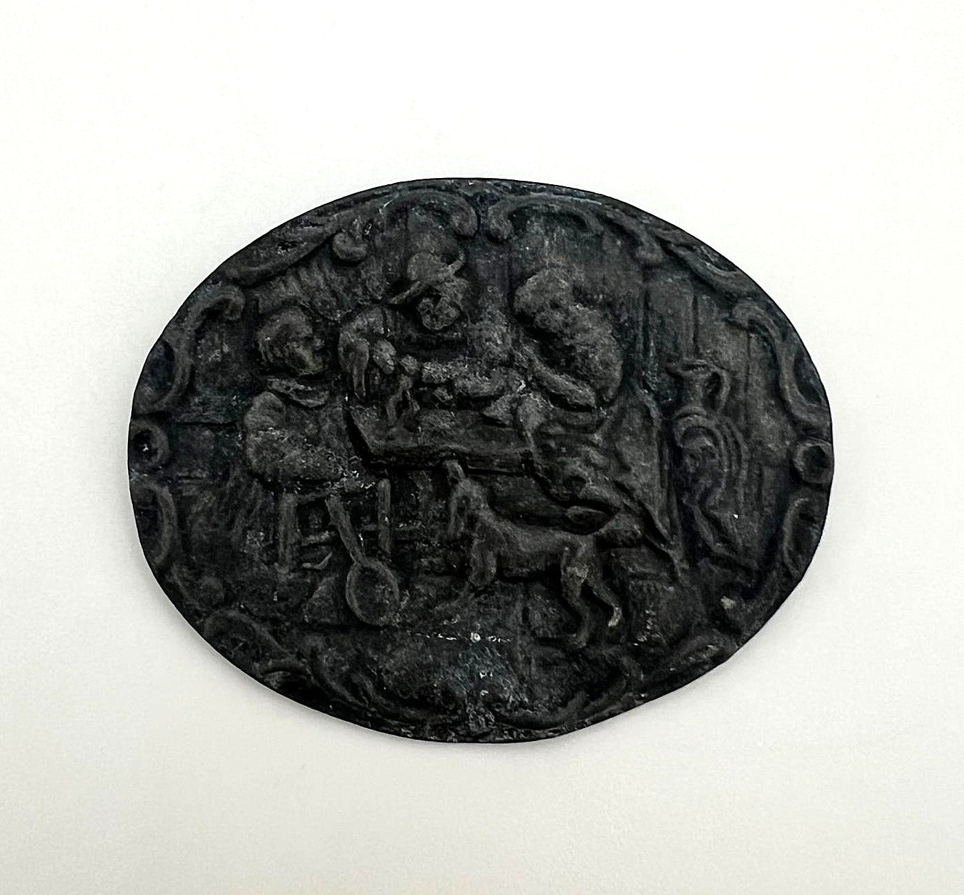 Antike Brosche um 1880 Relief Bruegel
