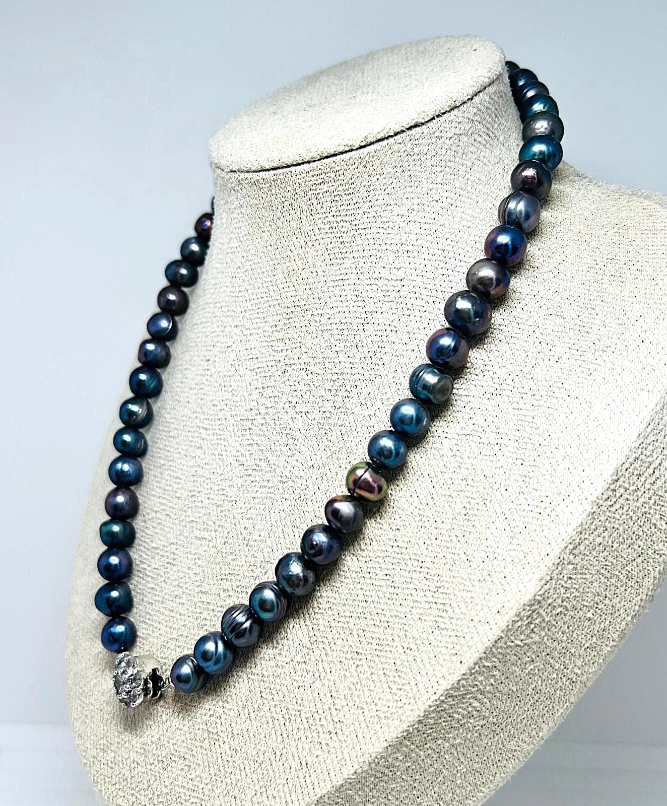 Collier mit echten Süßwasserperlen