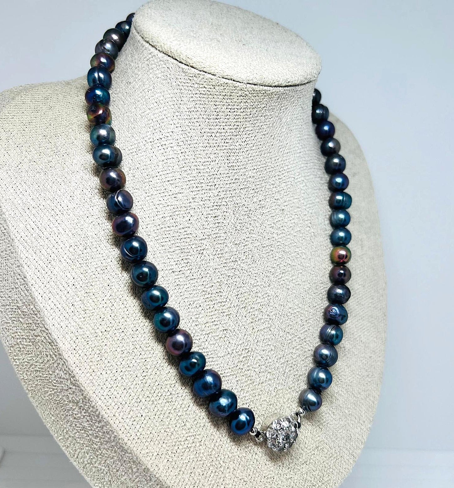 Collier mit echten Süßwasserperlen