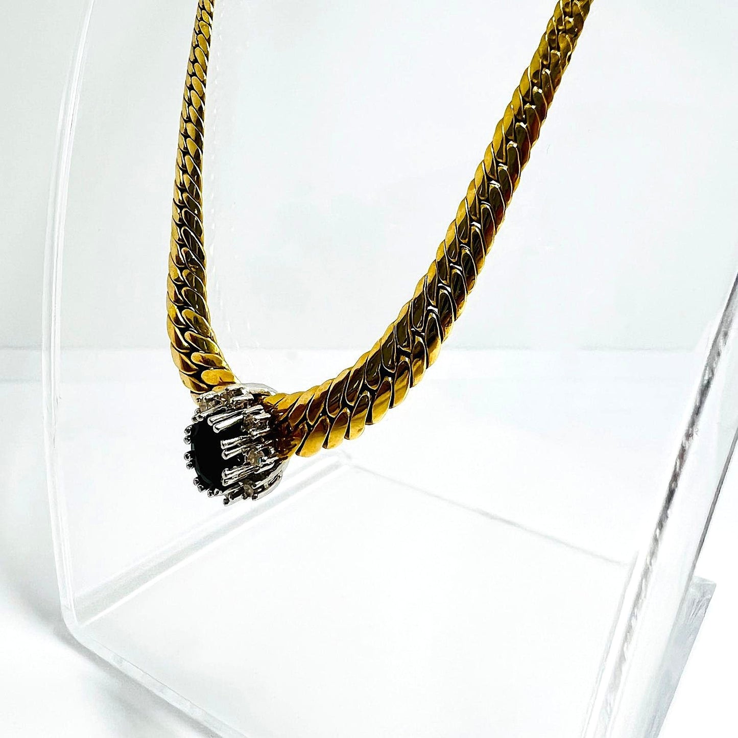 Collier 585er Gold Blue Sapphire & 8 Brillanten