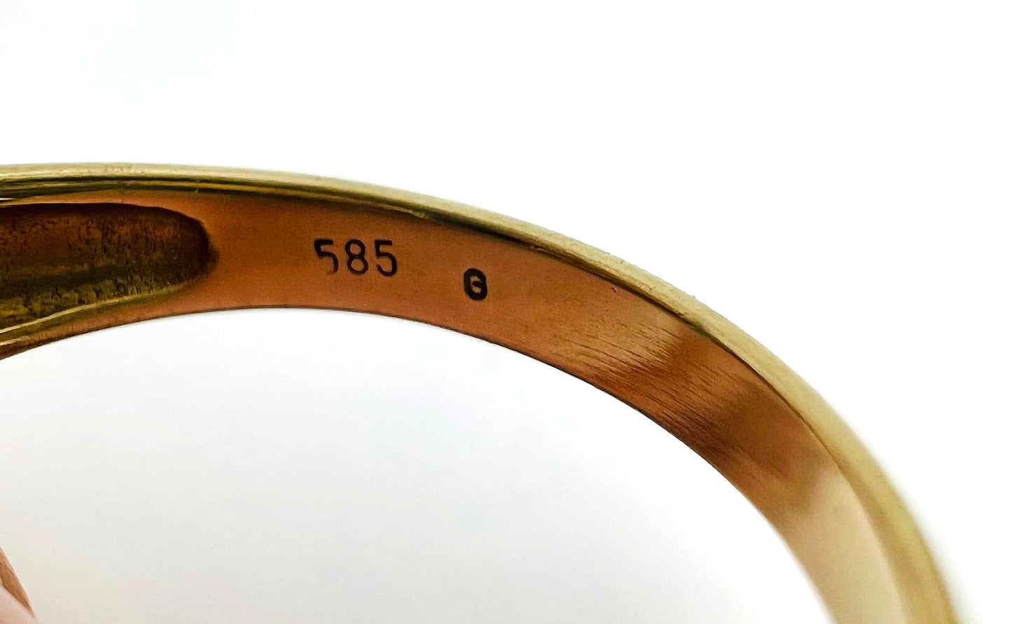 Damenring 585 Gold mit Saphir & 8 Brillanten