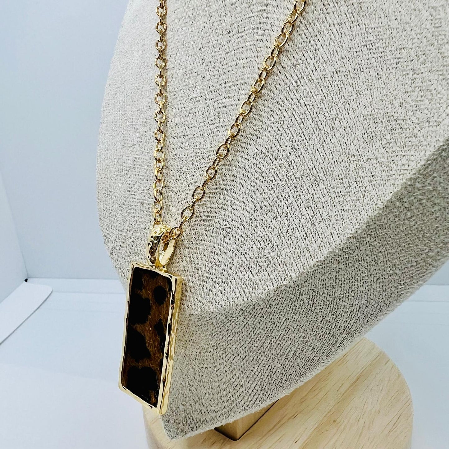 Designer Kette mit Leopardenmuster