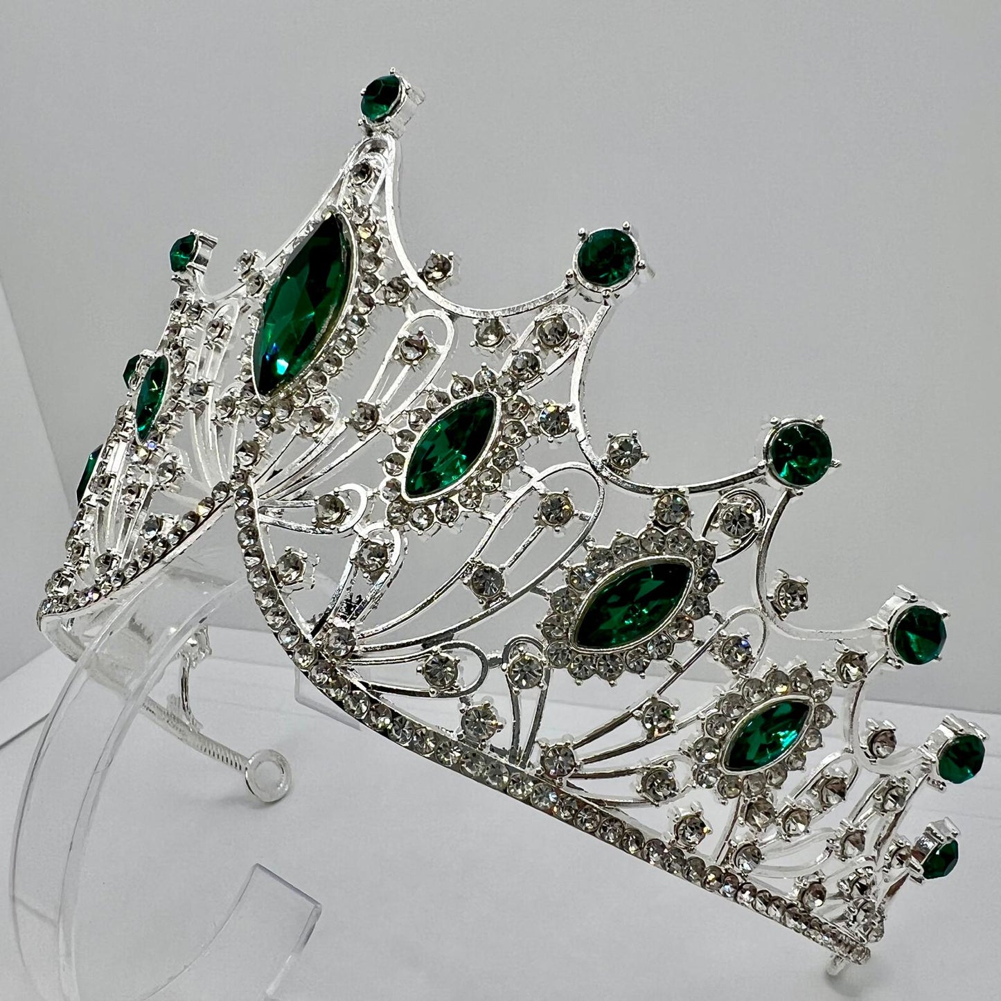 Diadem Krone in Silber mit Grün Weiß Strasssteinen