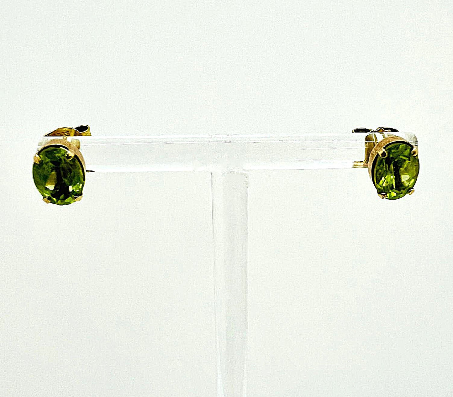 Peridot Ohrringe 333 Gold 0,8ct
