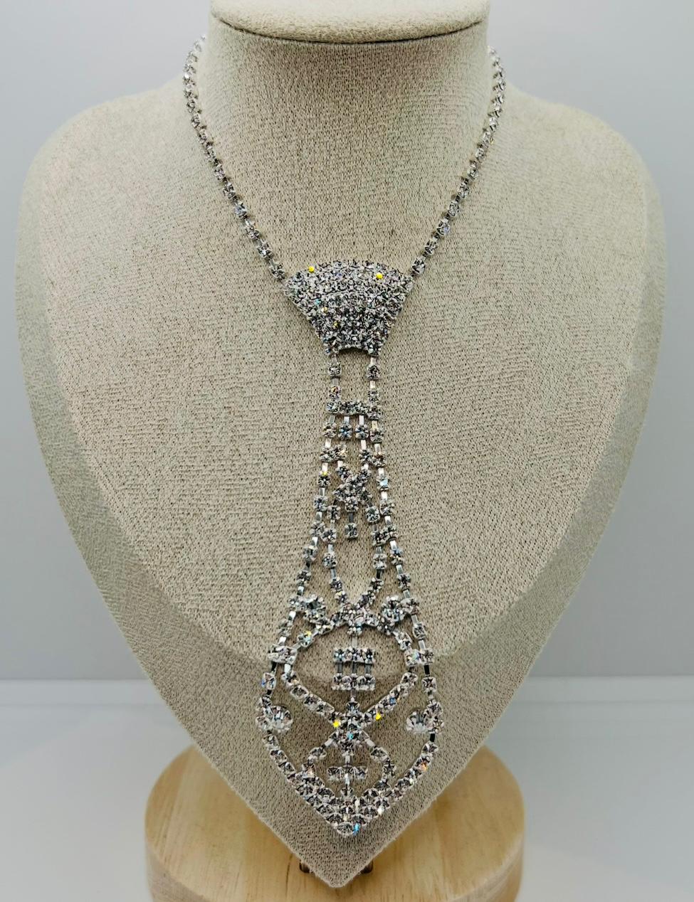 Women's rhinestone tie accessory rhinestone chain