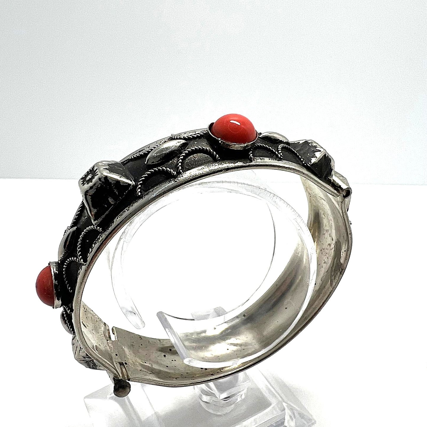 Versilberte Vintage-Armspange