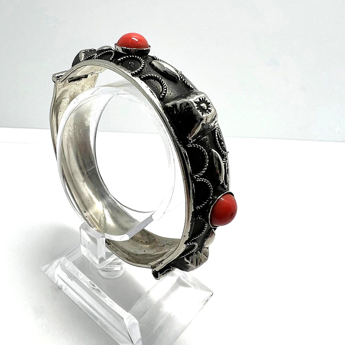 Versilberte Vintage-Armspange