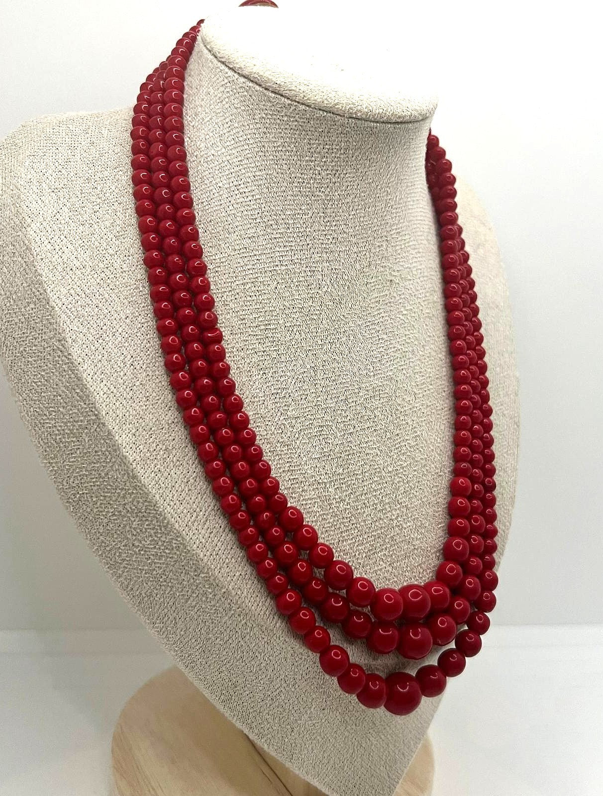 Elegante Vintage-Korallenkette