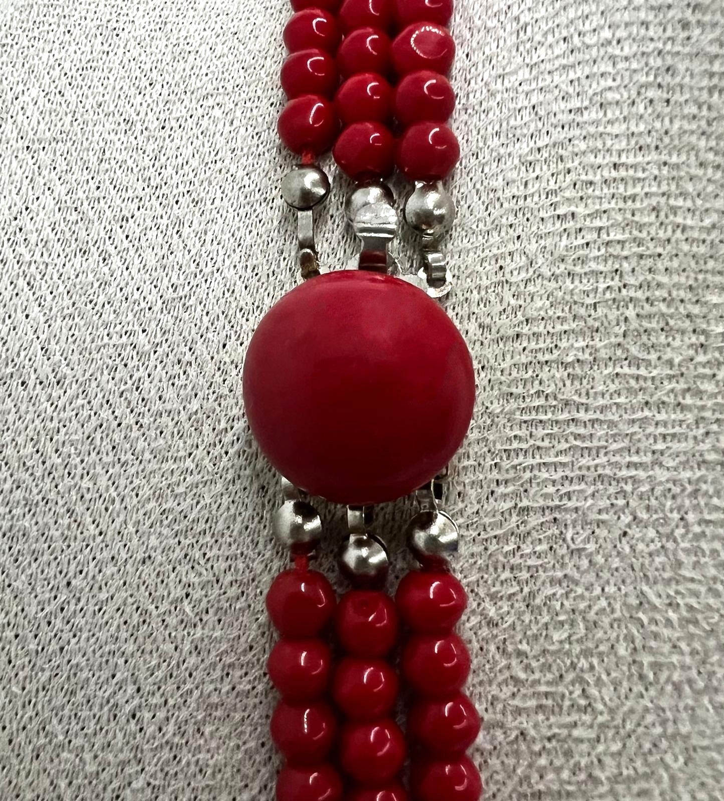 Elegante Vintage-Korallenkette
