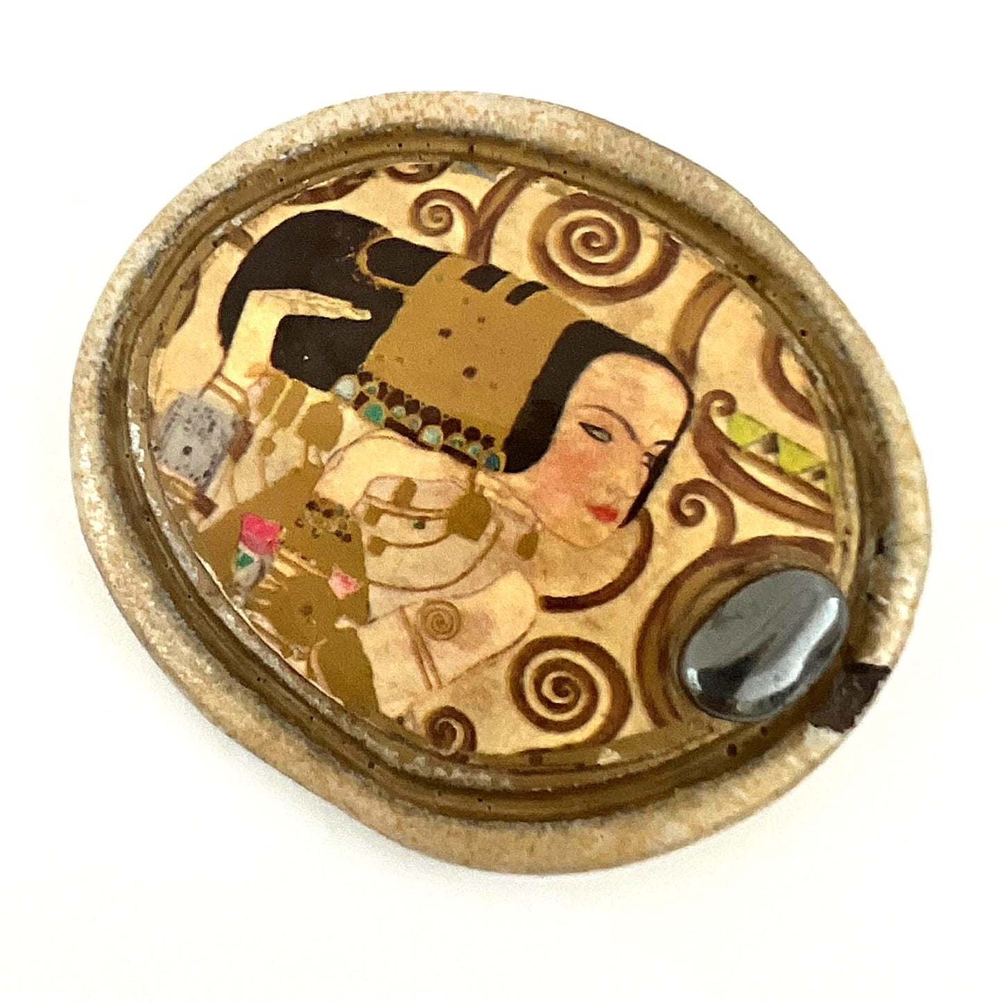 Brosche mit Klimt-Motiv