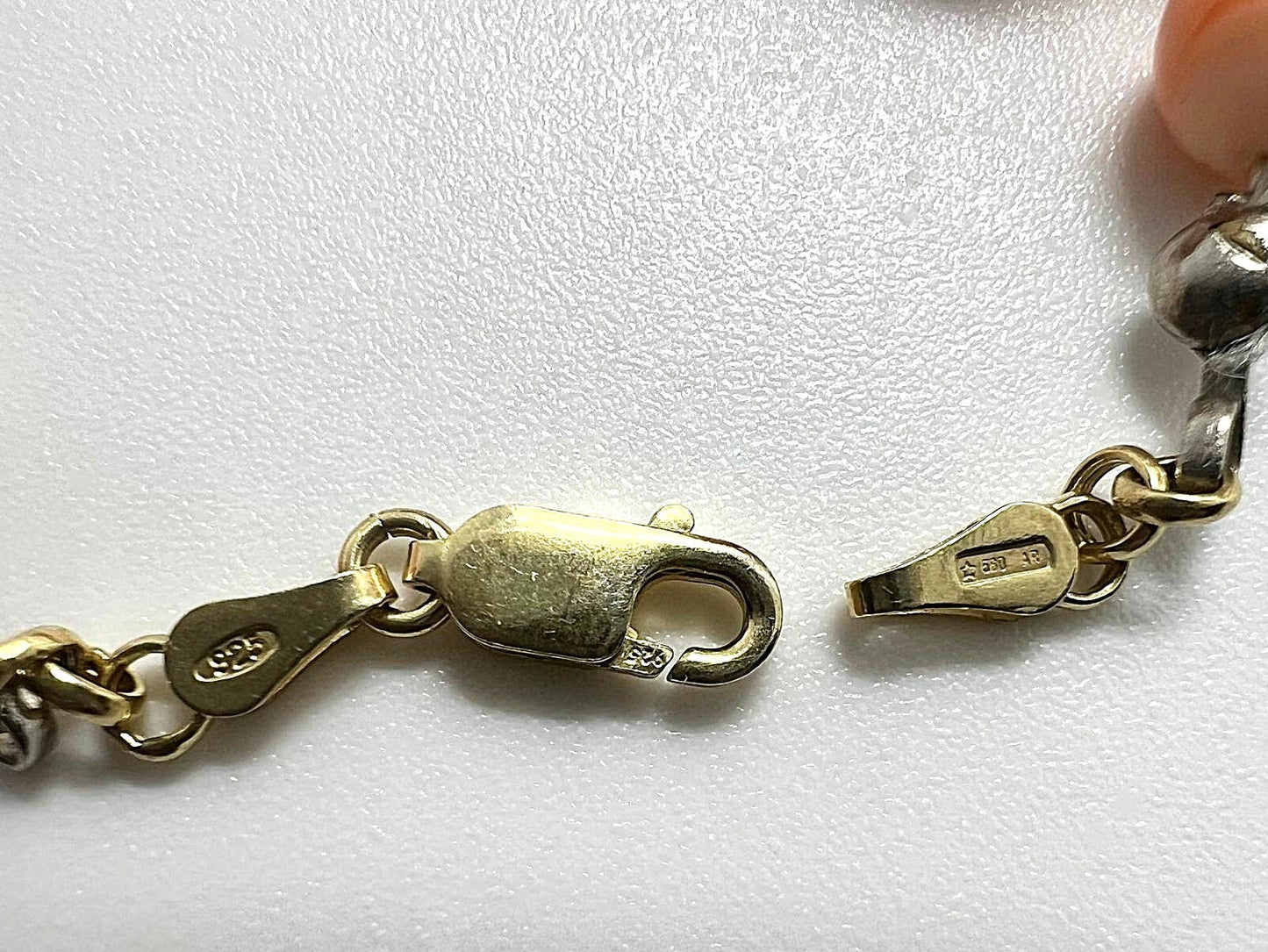 Zertifiziertes Engelshaut Koralle Collier