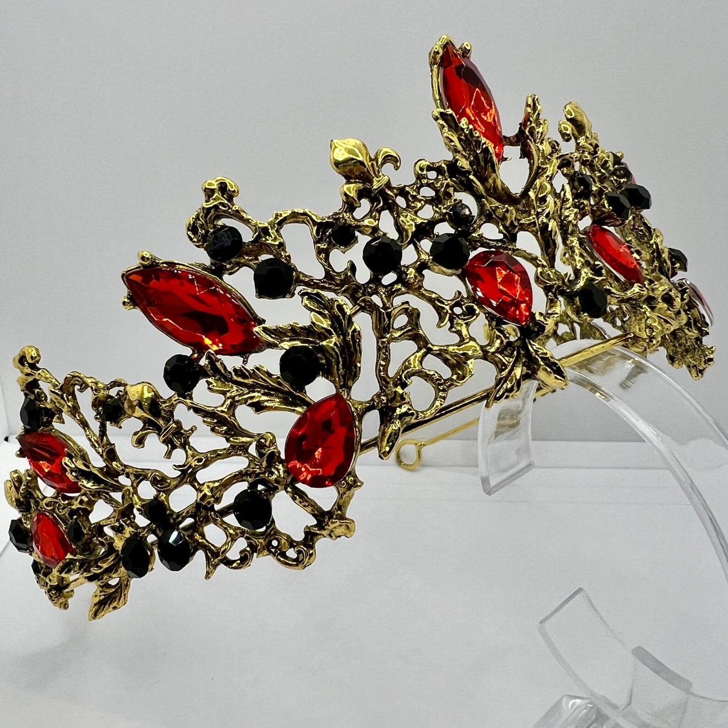 Krone im Barockstil Antik Gold mit Rot