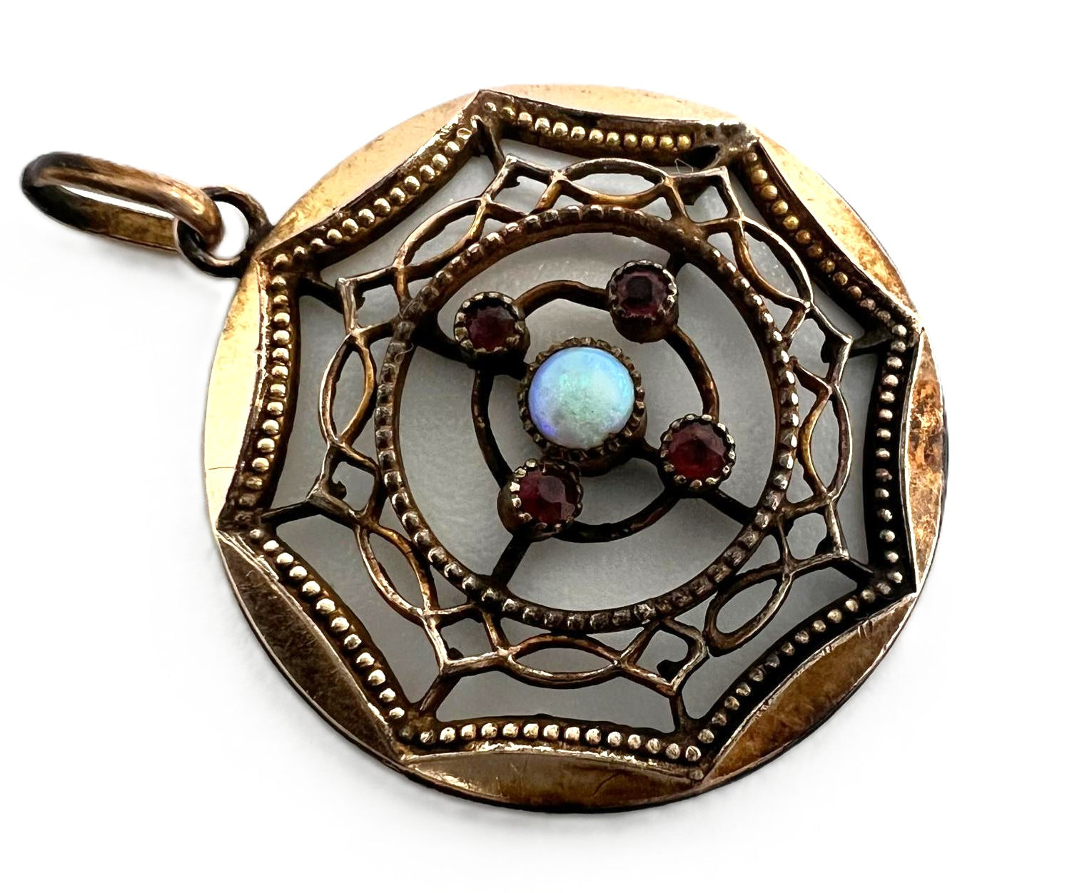 Antiker Tombak-Anhänger mit Milchopal & Granat