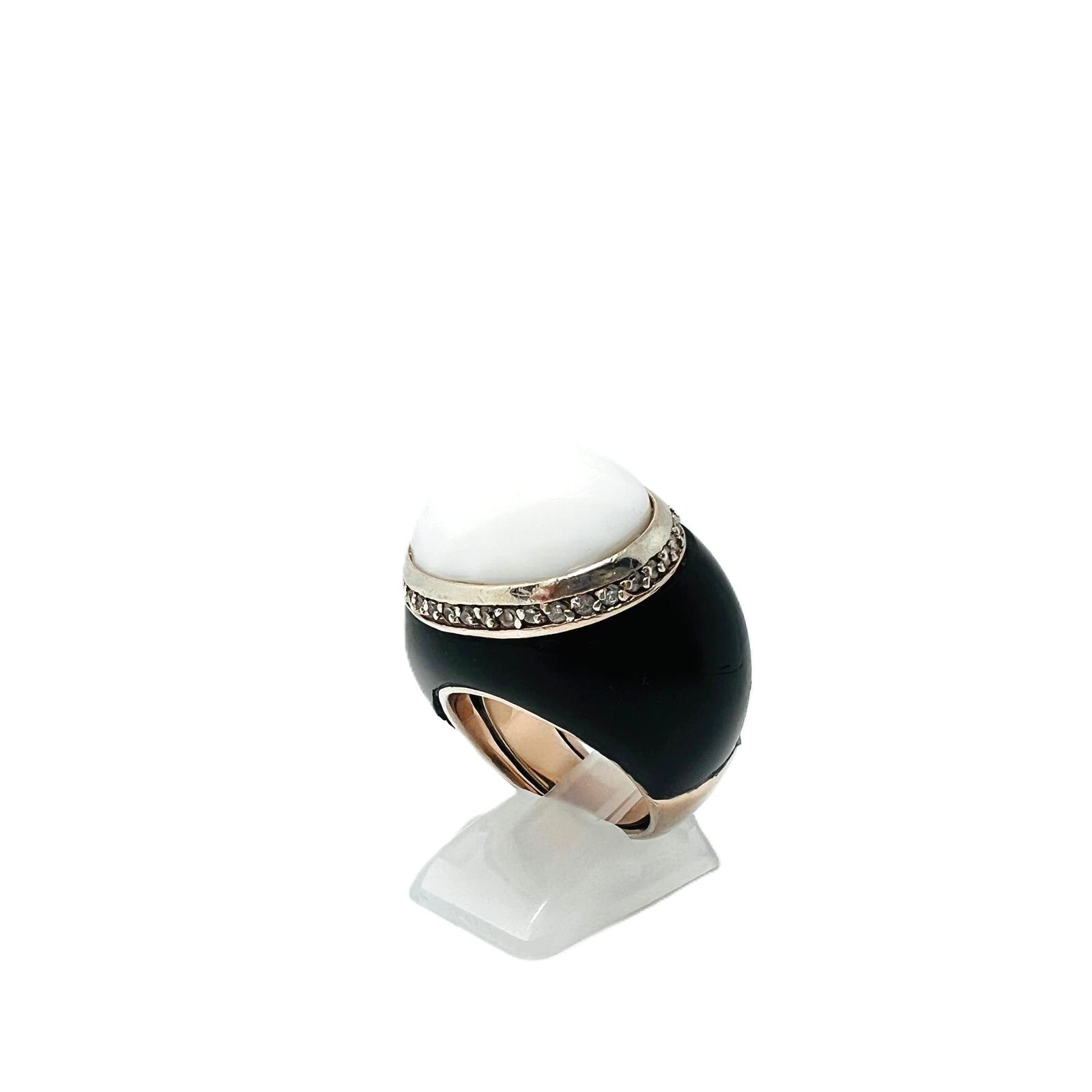 Ring aus 925 Silber mit facettiertem weißem Onyx