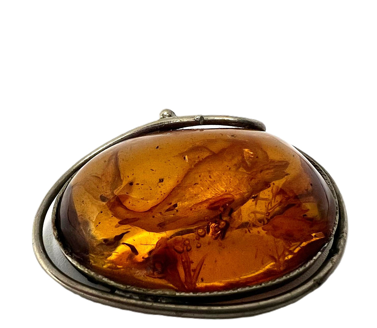 Antike Bernsteinbrosche mit Delfin-Intaglio