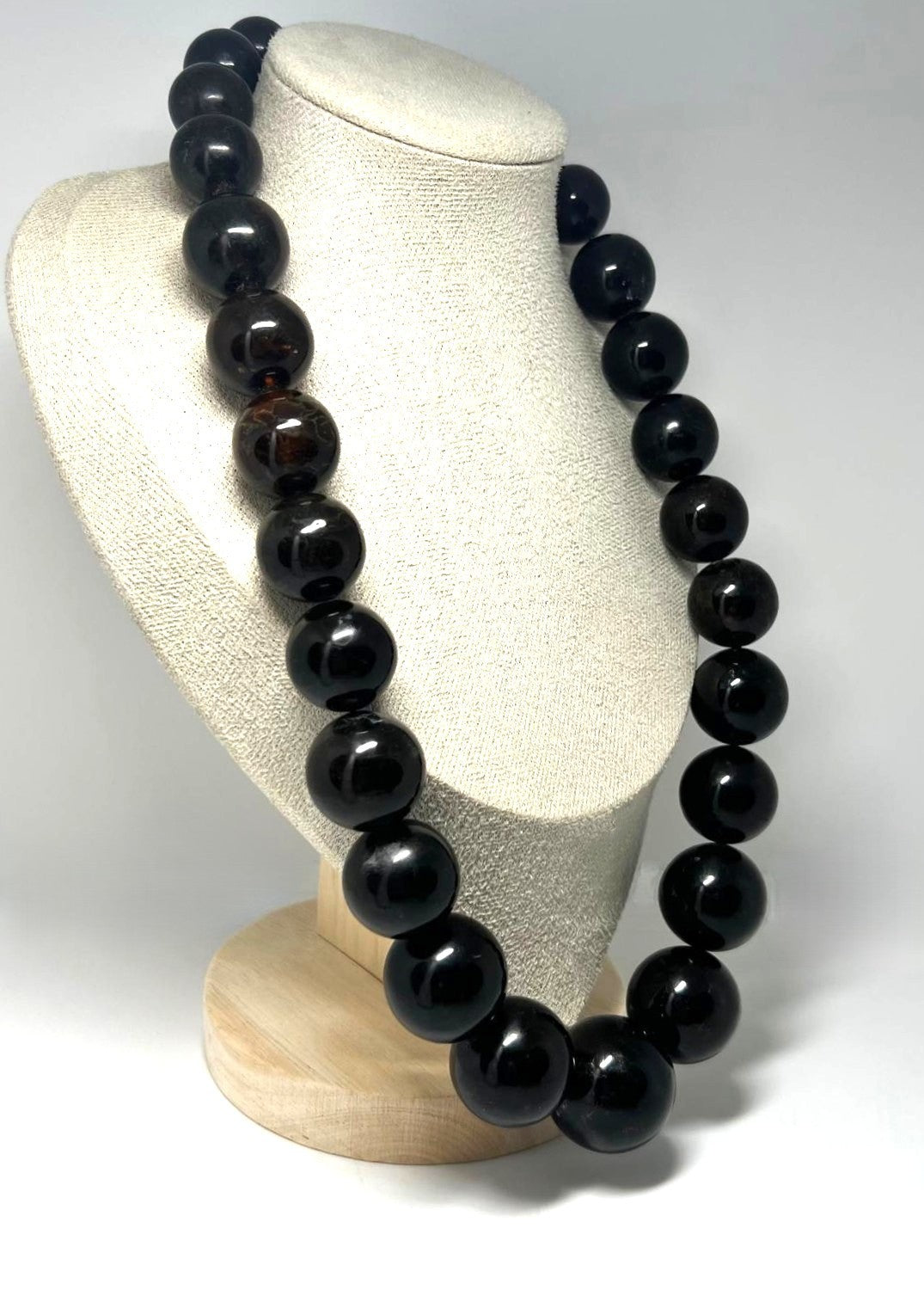 Schwarze Bernstein-Kette (Amber) – 140 g 