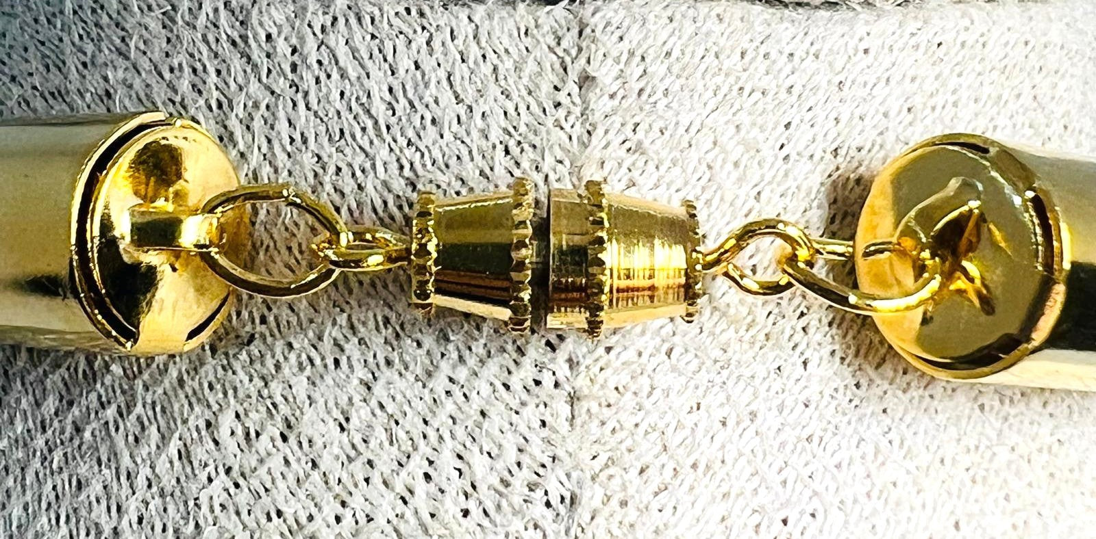 Vergoldetes Collier