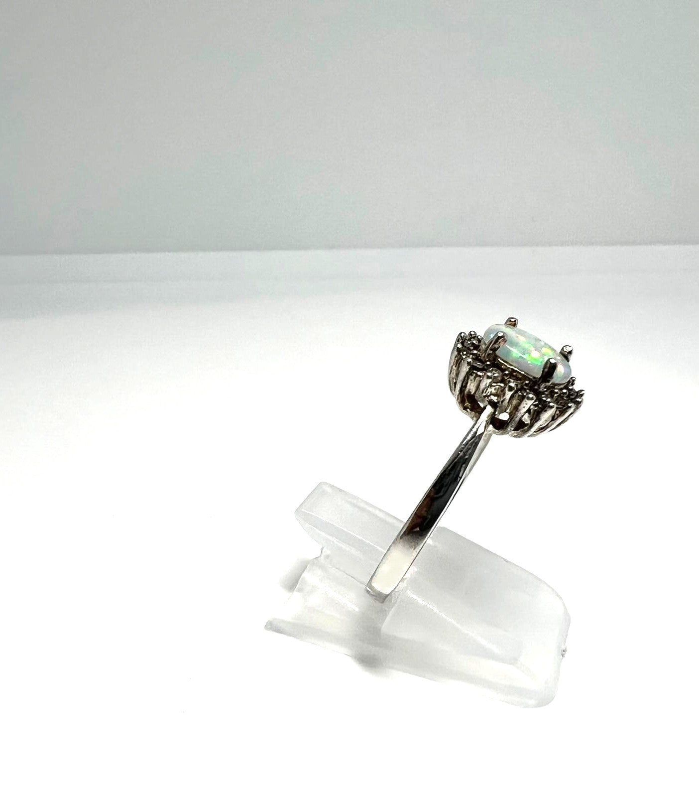 925er Silberring mit Opal & Zirkonia 