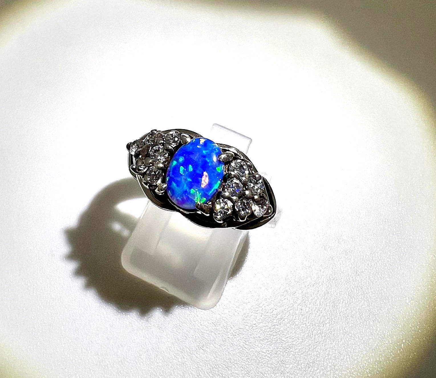 Silber Ring mit blauem Opal 