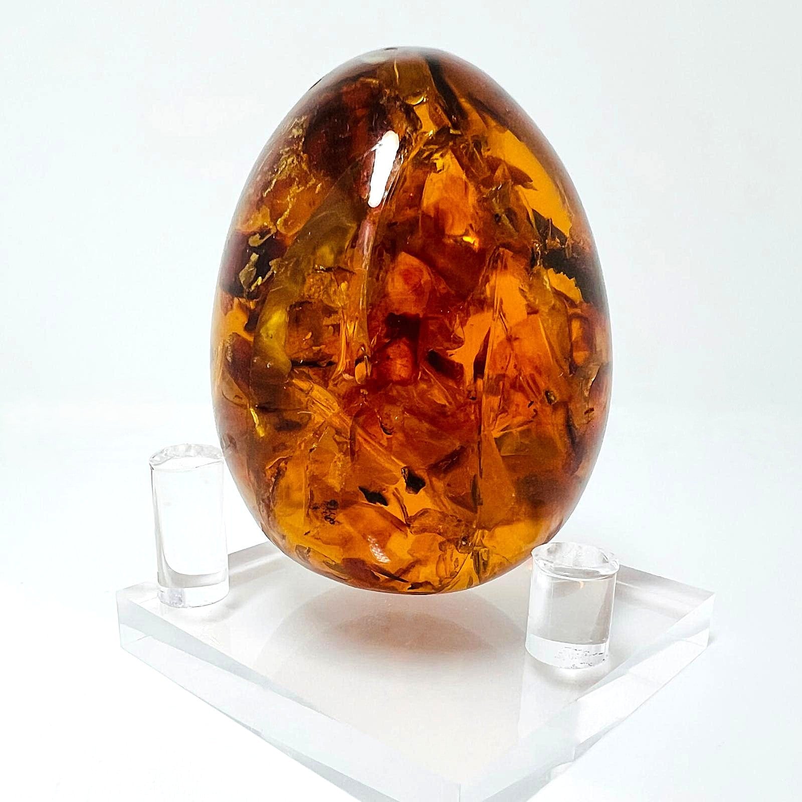 Massives Naturbernstein-Ei 67,5 g