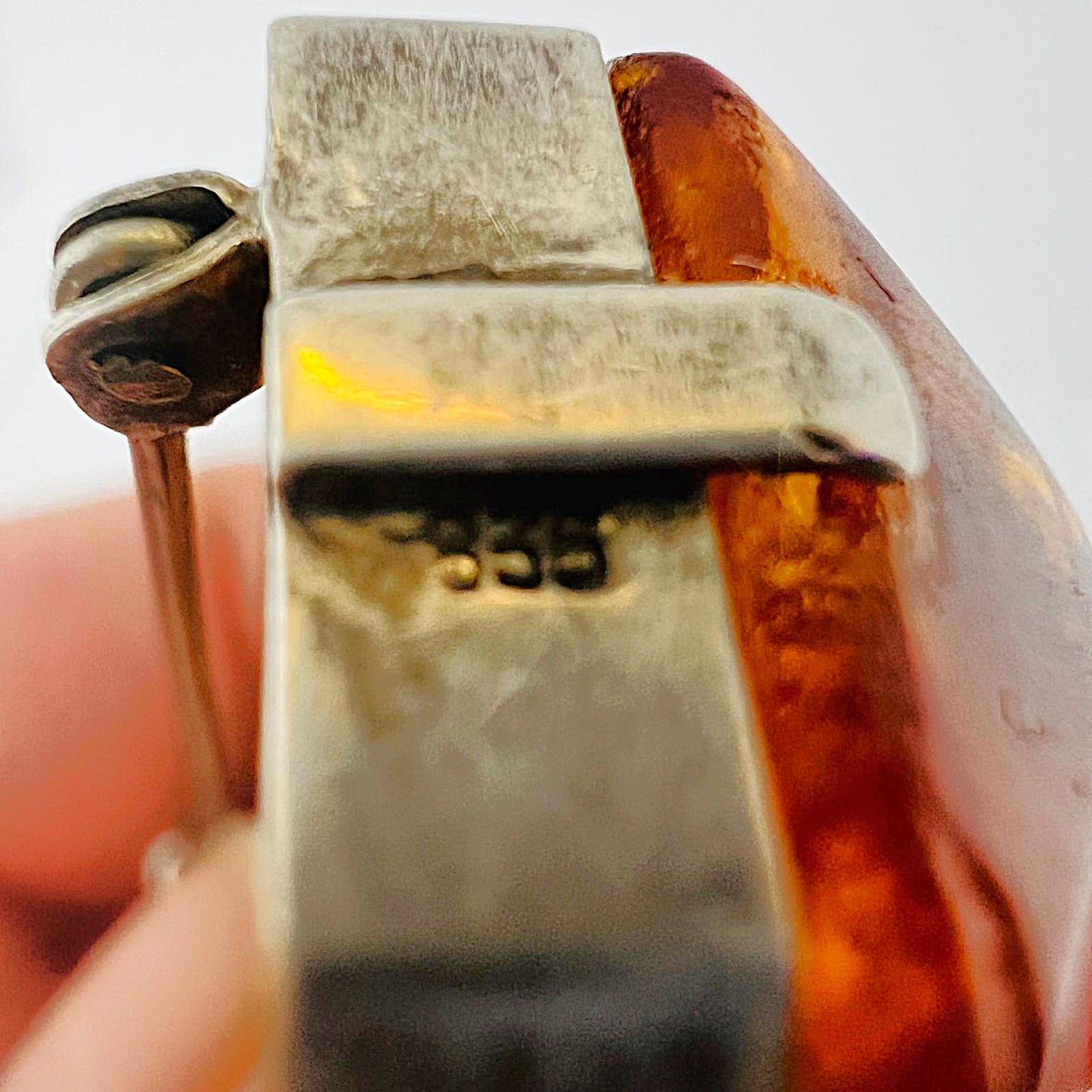 Art Deco Bernstein-Brosche Cognac