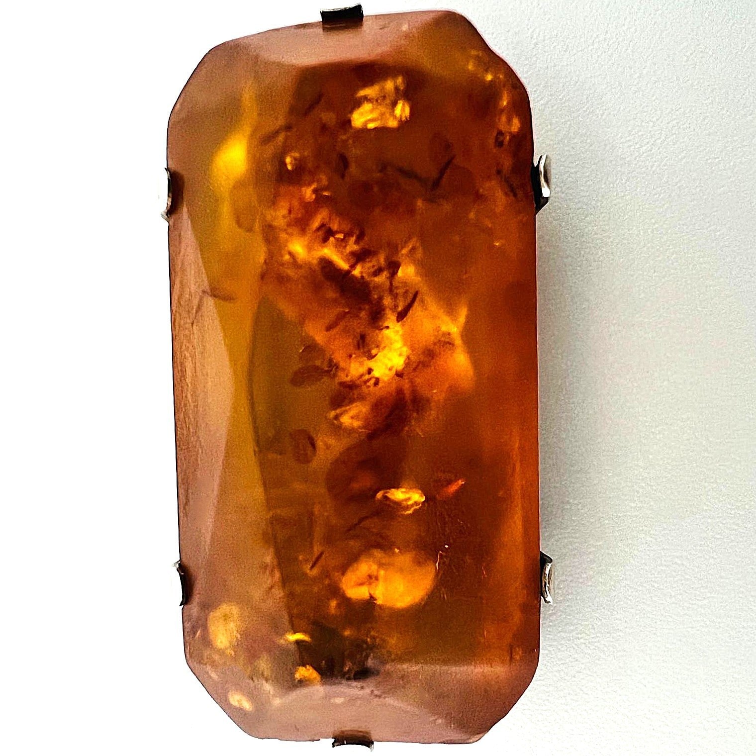 Art Deco Bernstein-Brosche Cognac