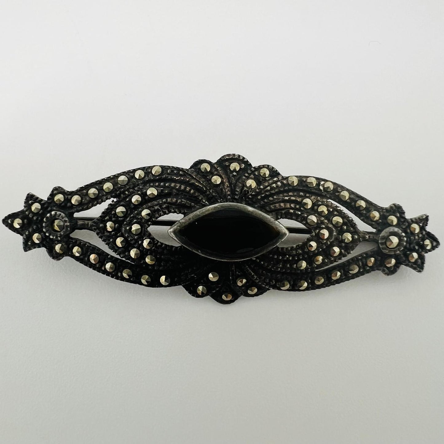 Art Deco Markasit Onyx Brosche